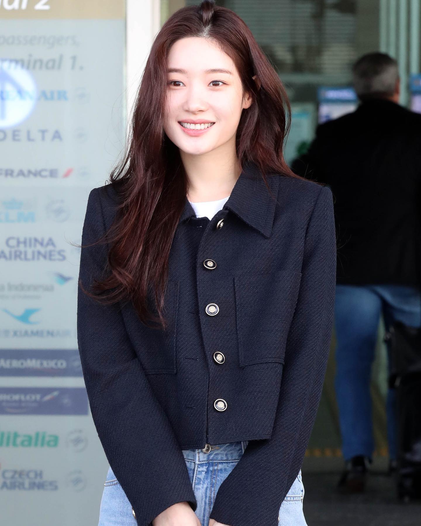청초 정채연💙🤍@트위드재킷룩 이미지