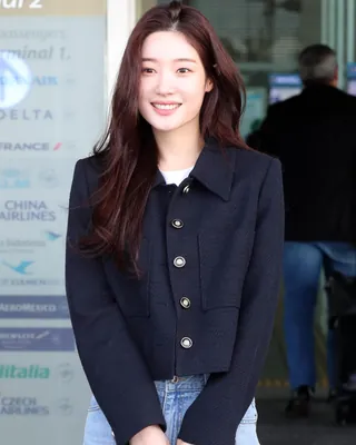 청초 정채연💙🤍@트위드재킷룩 이미지