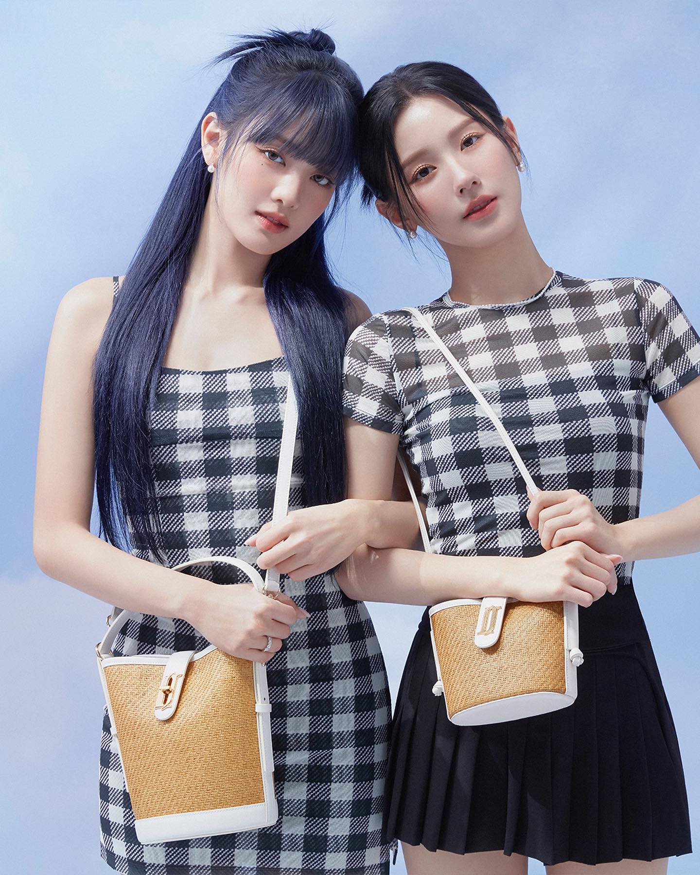 미연&민니 찐친 모먼트 인증👭🏻💙​
친구야 @찐친룩할래?!❤️ #광고 ​ 이미지