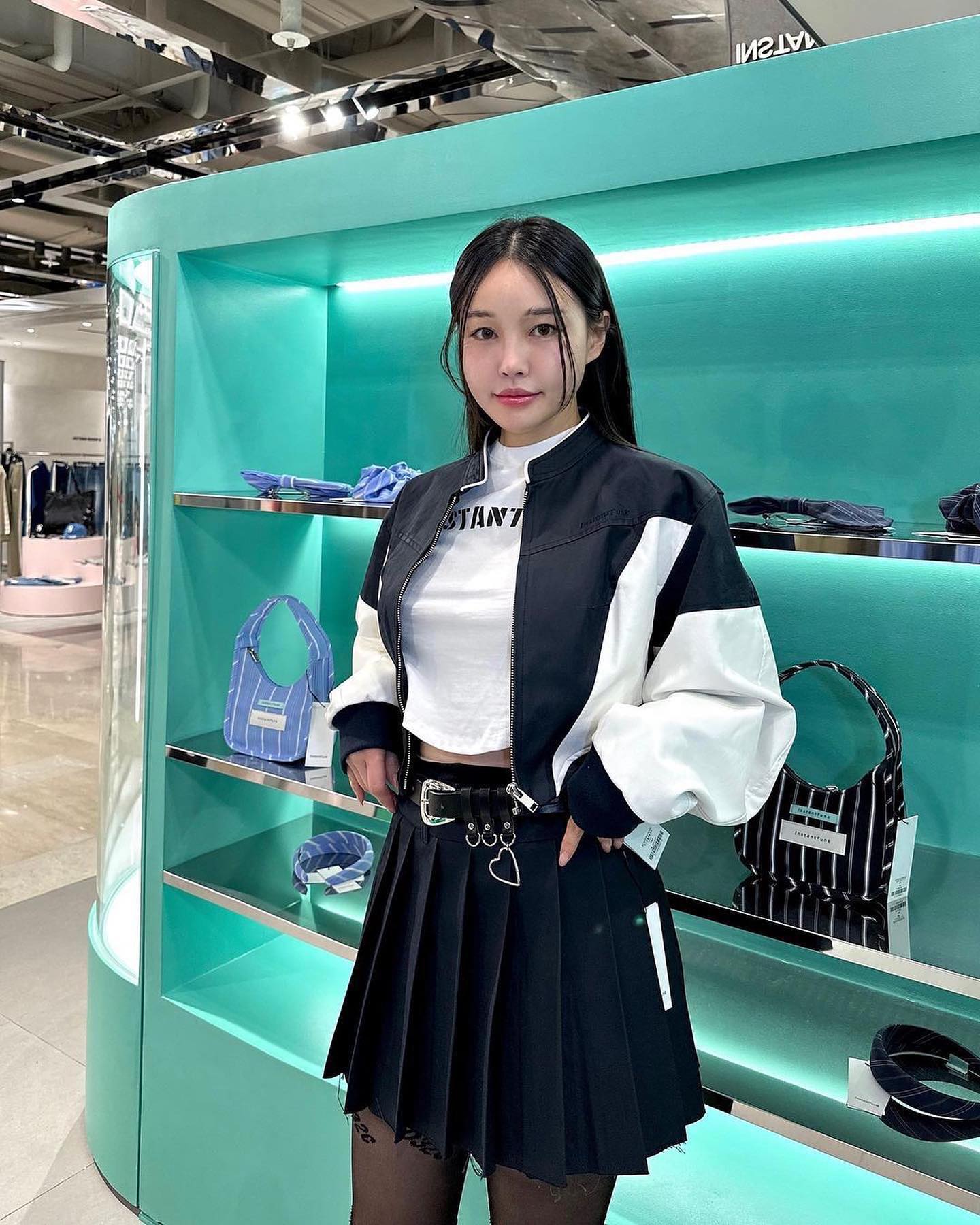 부산에 상륙한 인스턴트펑크💚🛳️
힙한 MZ들의 센텀시티 필수 방문코스🌊🤎@가봐야해 #광고 이미지1