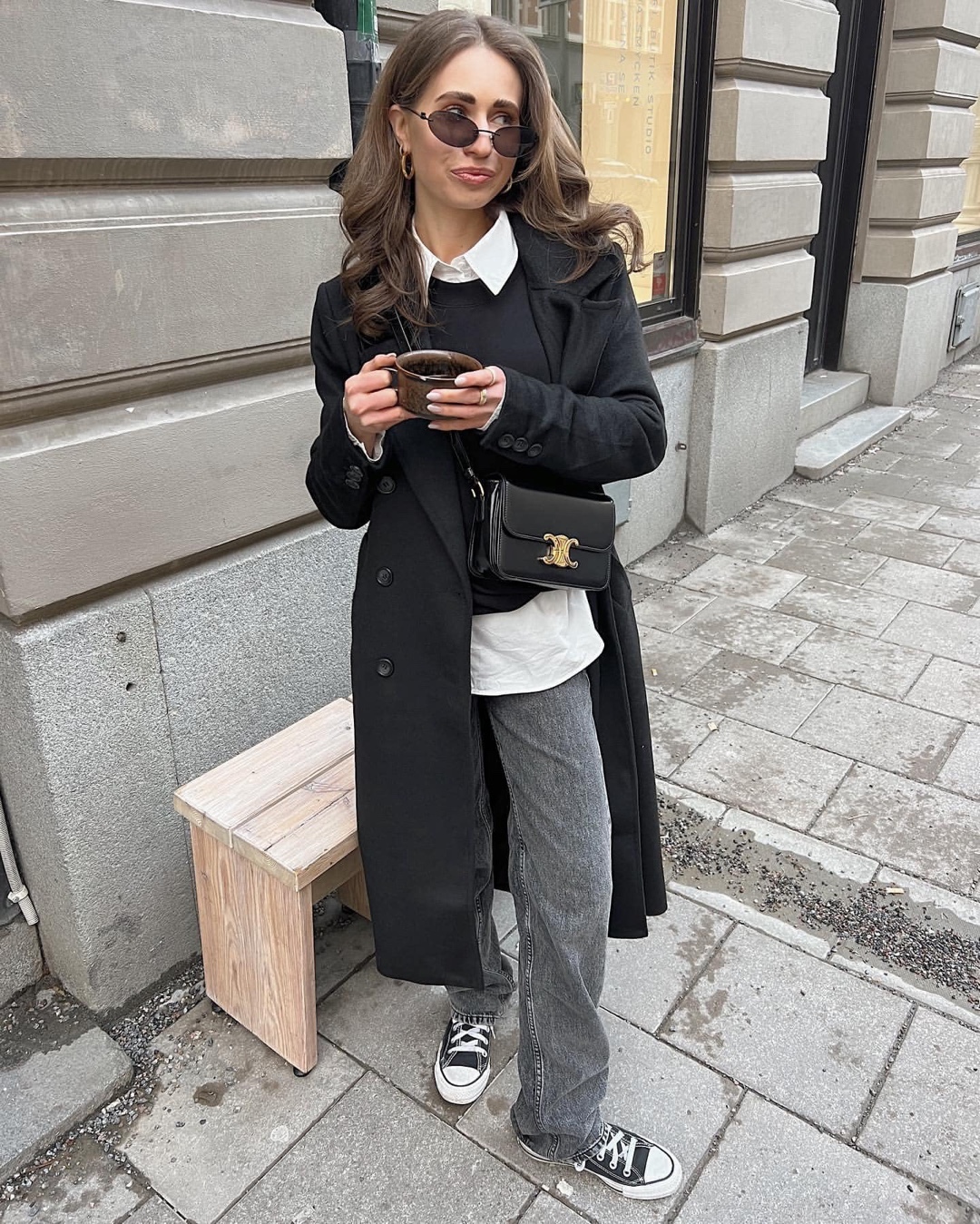 화이트 셔츠가 필수템인 이유🫶🏻​ 이미지