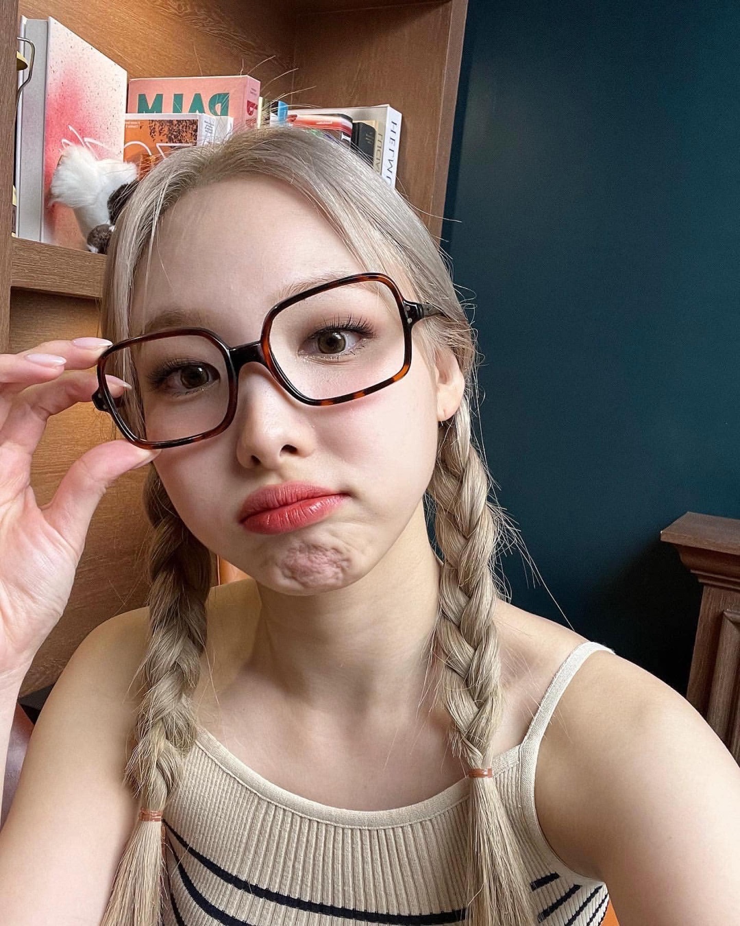안경으로 분위기 바꾸기🥸👍🏻​ 이미지