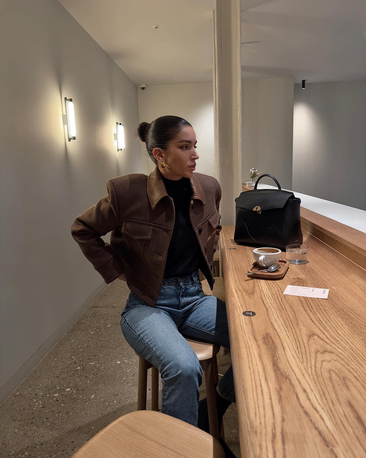 슬슬 얇은 아우터 꺼낼 때🤍📌 이미지