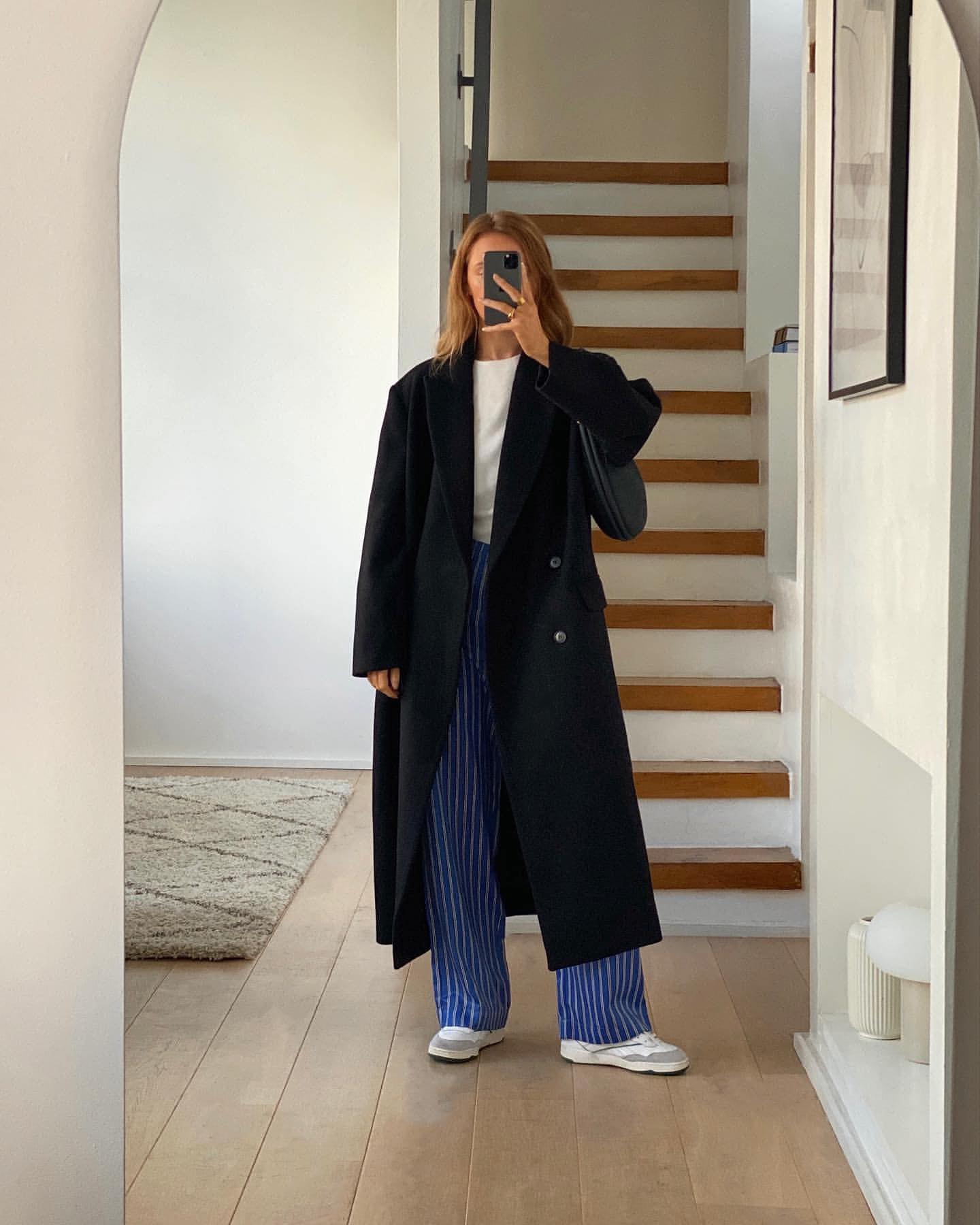 블랙 코트 매일 입어도돼🖤 이미지