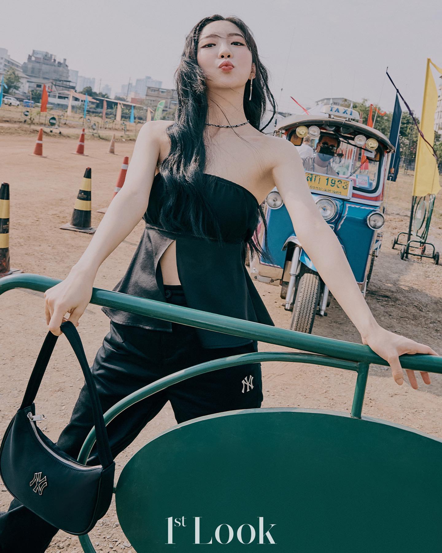대세 MZ 주현영✌🏻🖤MLB 화보 이미지6