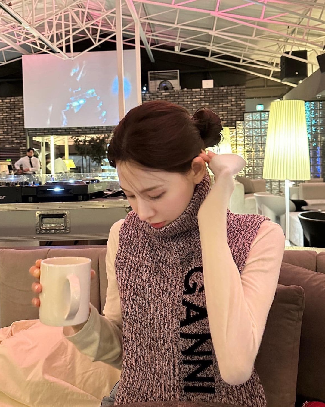 가니 니트베스트로 레이어드🌈🖤 이미지