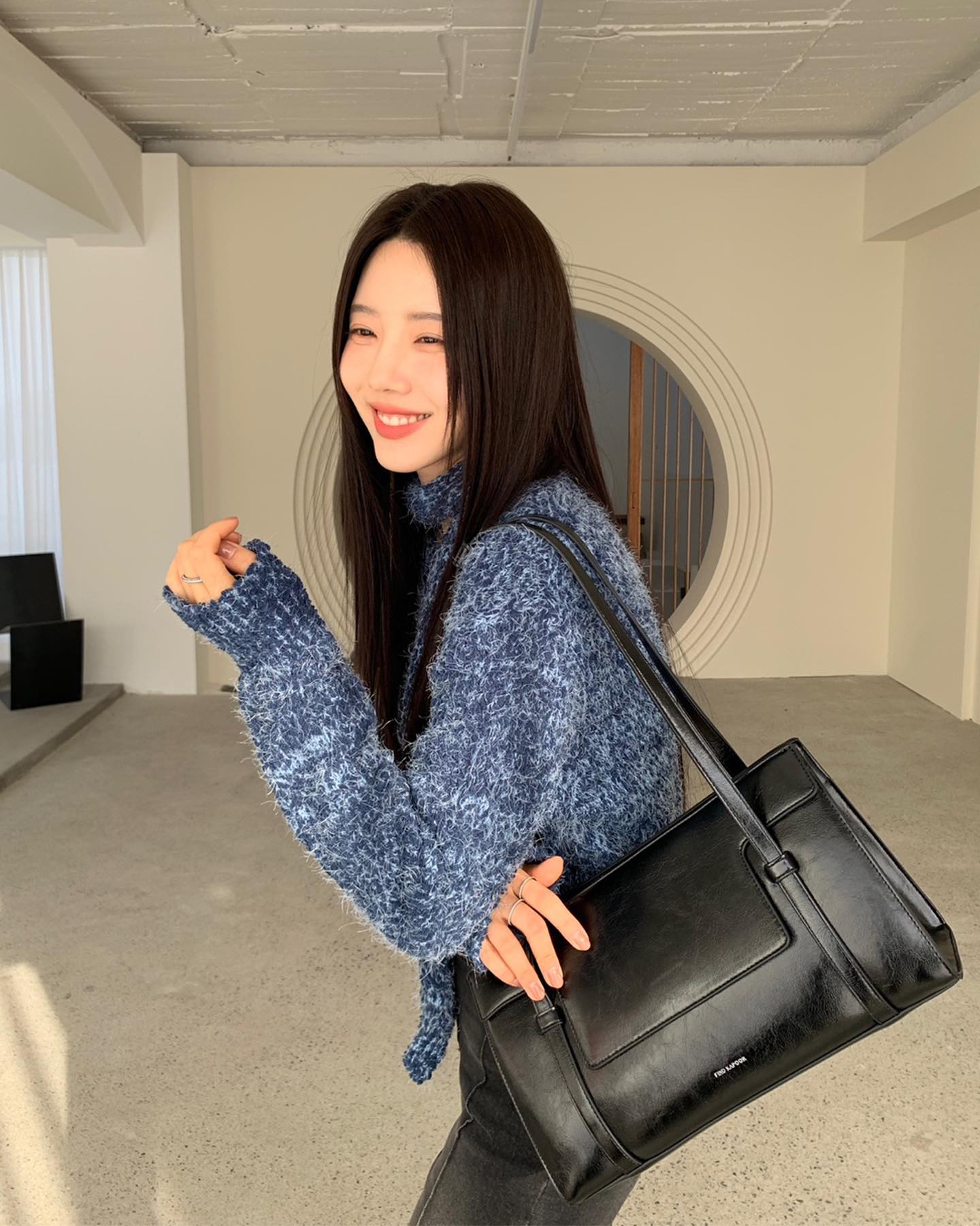 요즘 빅 숄더백👜🖤마티백 빅버전 이미지2
