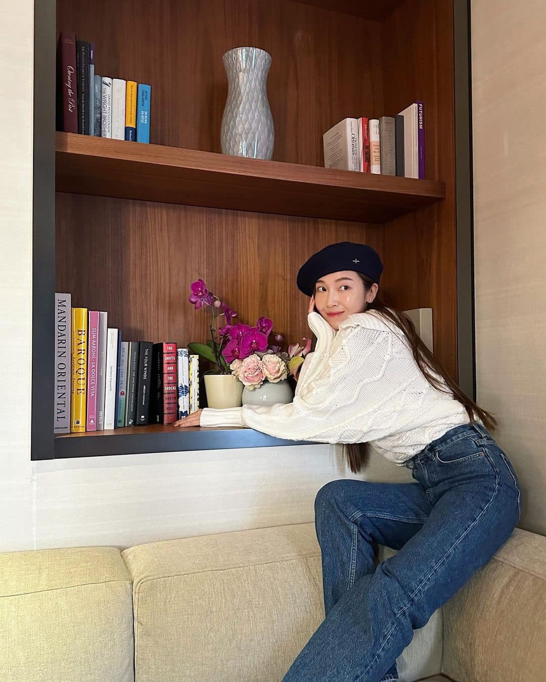 포근한 화이트 니트☁️ @요렇게🤍 이미지