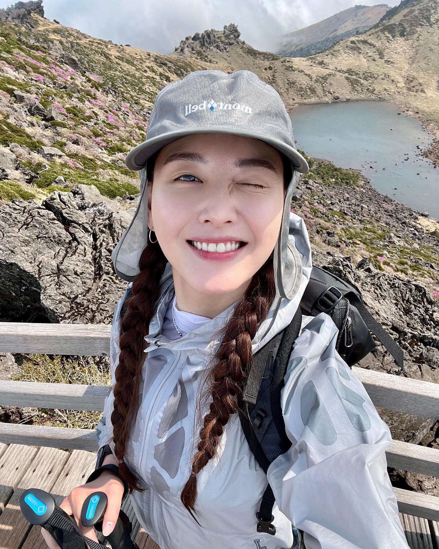 재경언니의 모자 사랑🧢💚 이미지3