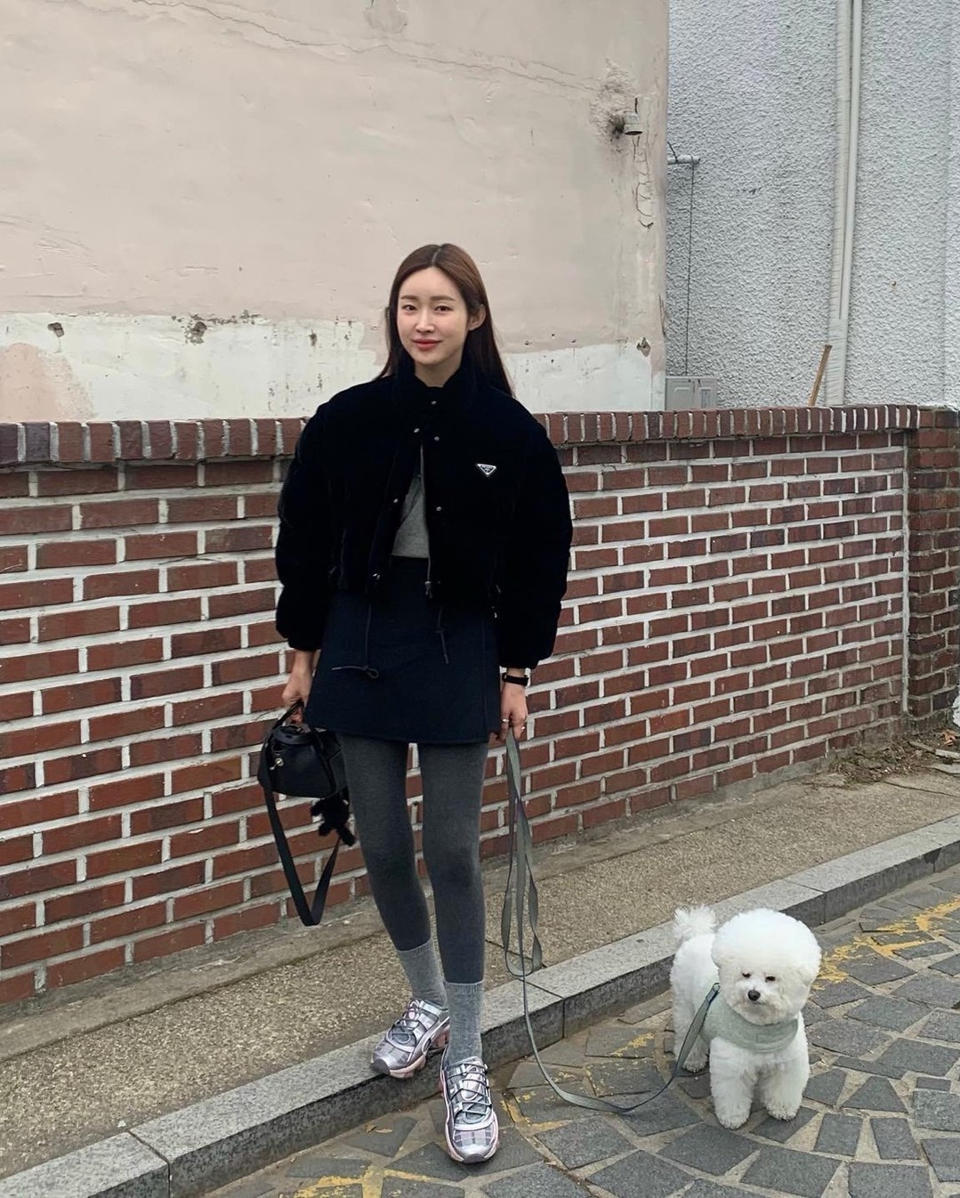 언니들이 회색 타이즈 입는법☑️ 이미지