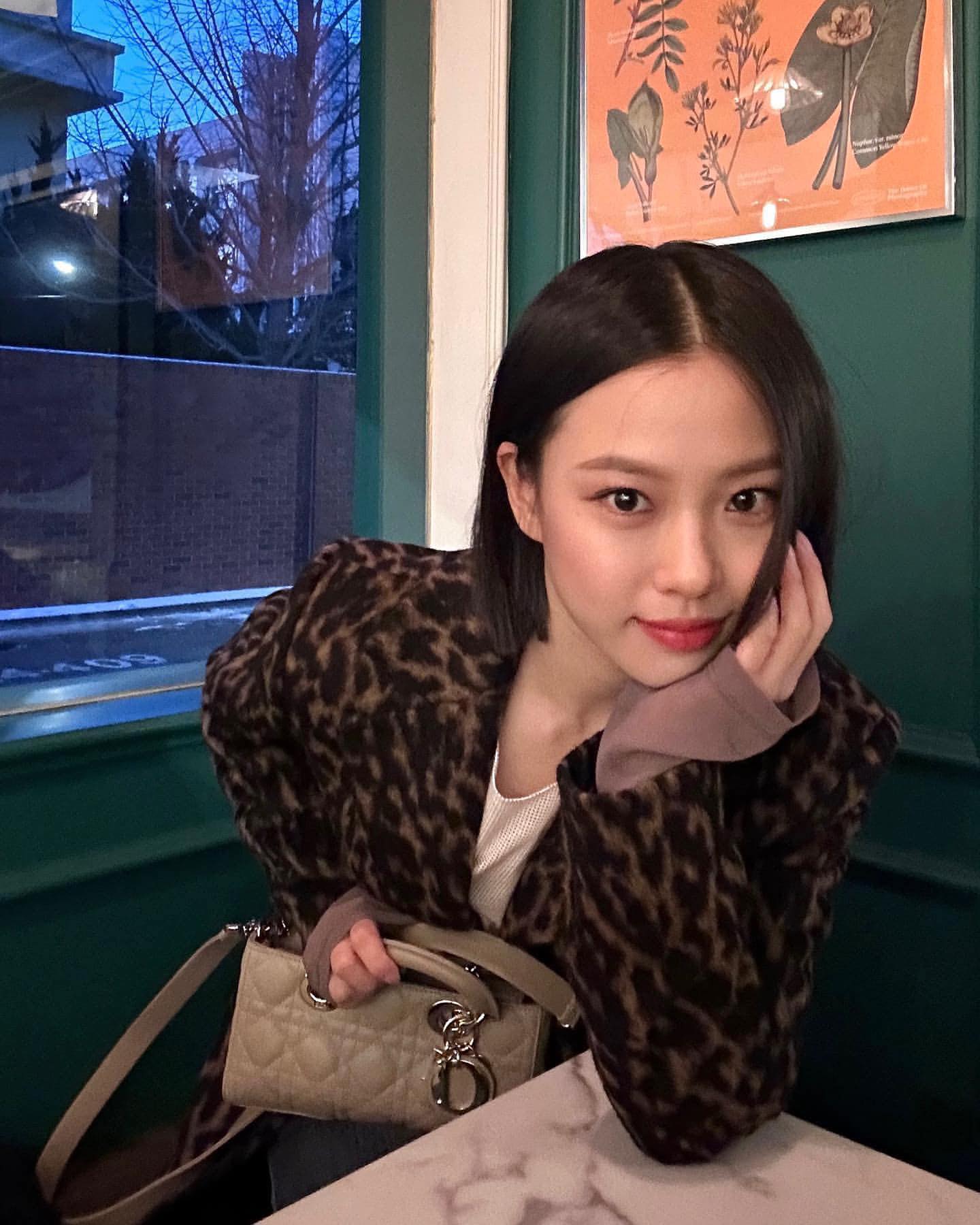 언니들 때문에 또 다시 단발💇🏻♀️🔥 이미지