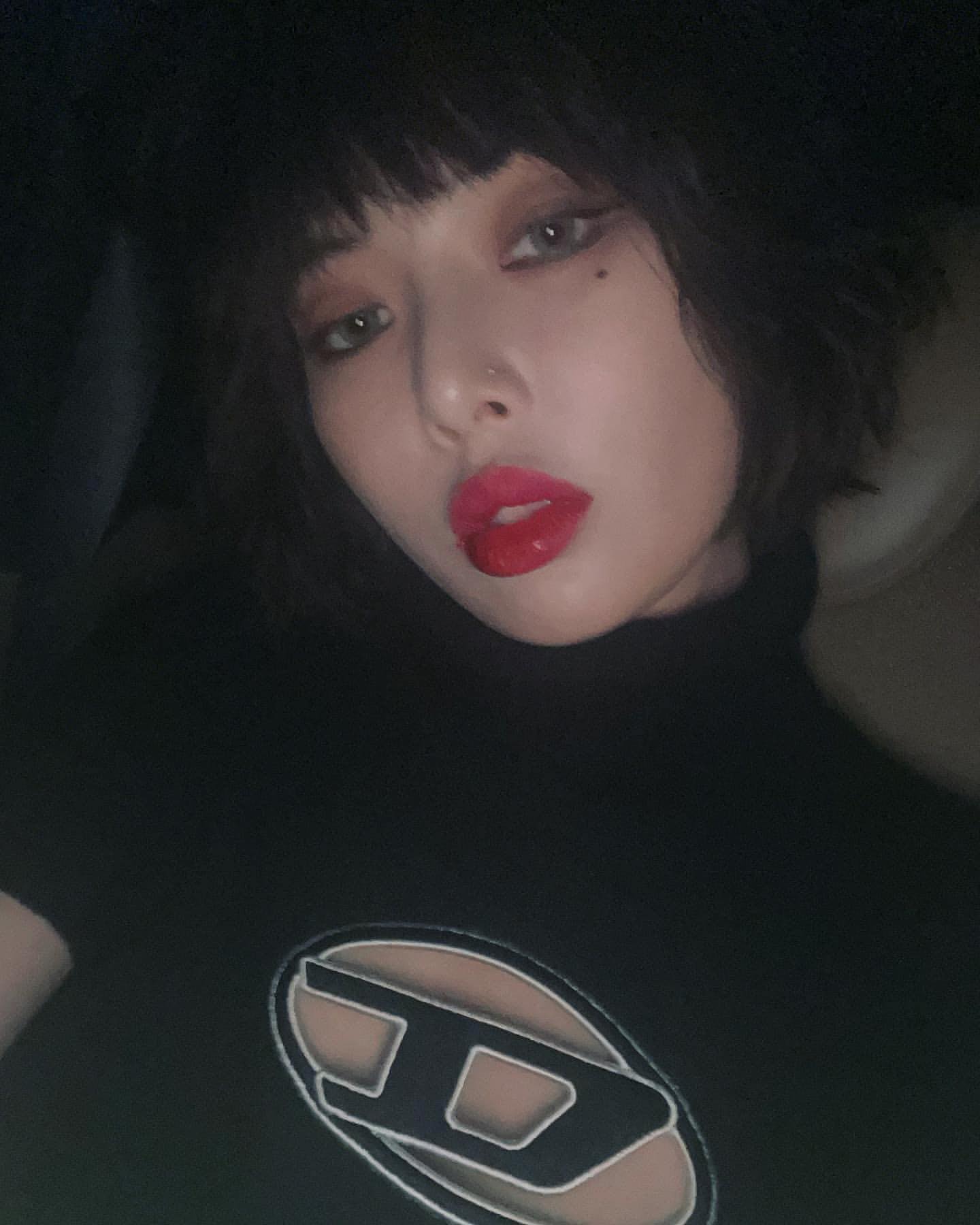 가슴팍 로고 @디젤룩 보기⛽️ 이미지