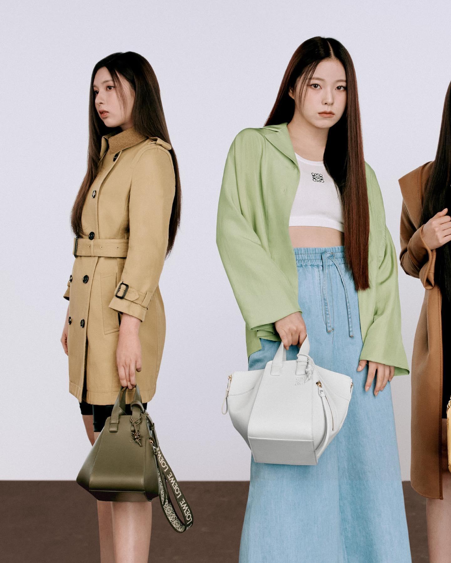 로에베 시그니처백👜💙@해먹백
다양한 쉐입 연출이 가능한 여유로운 실루엣❤️🔥갖고싶어 #광고 이미지7
