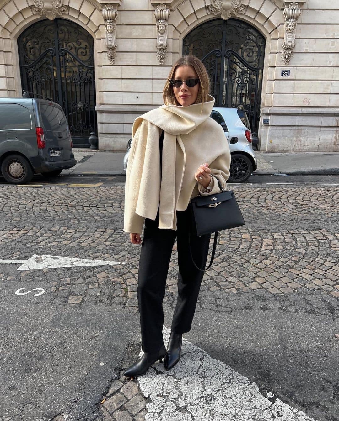 귀여운 숏코트 코디😻❤️ 이미지