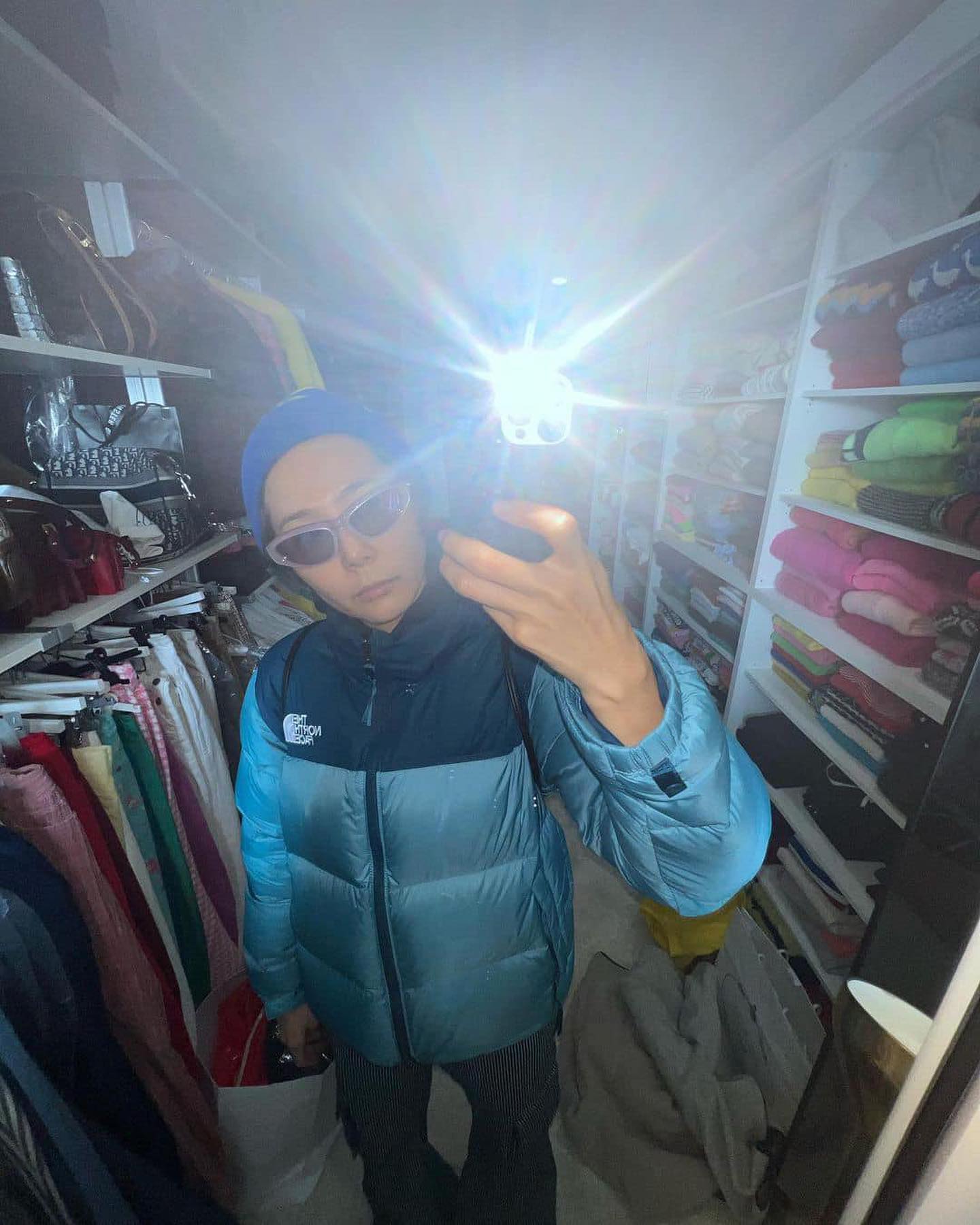 알록달록 패딩으로 겨울나기💙 이미지