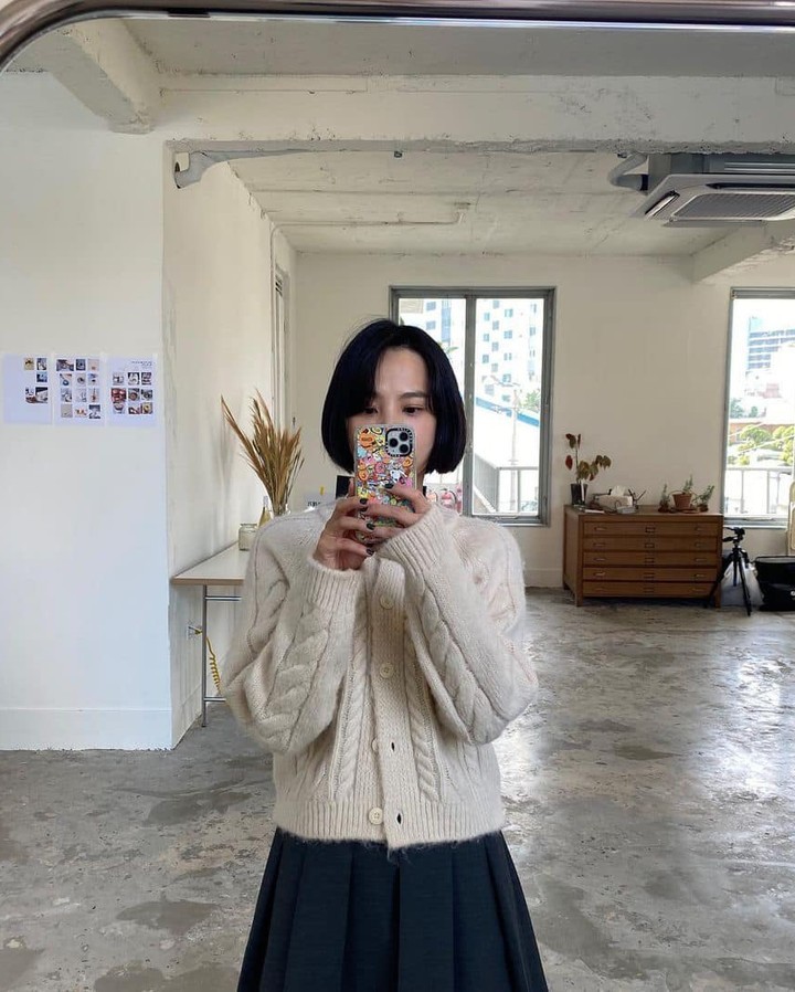 포근한 화이트 니트☁️ @요렇게🤍 이미지