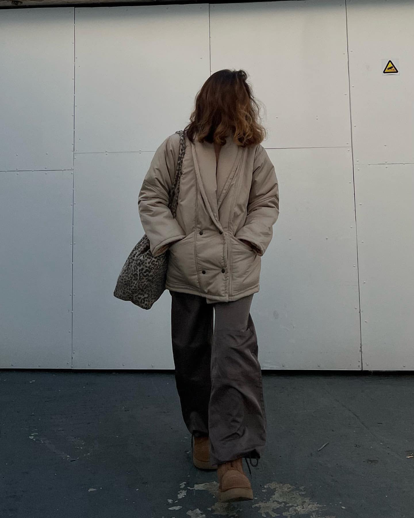 출근룩에 스포티한 패딩 말고☃️🖤 이미지