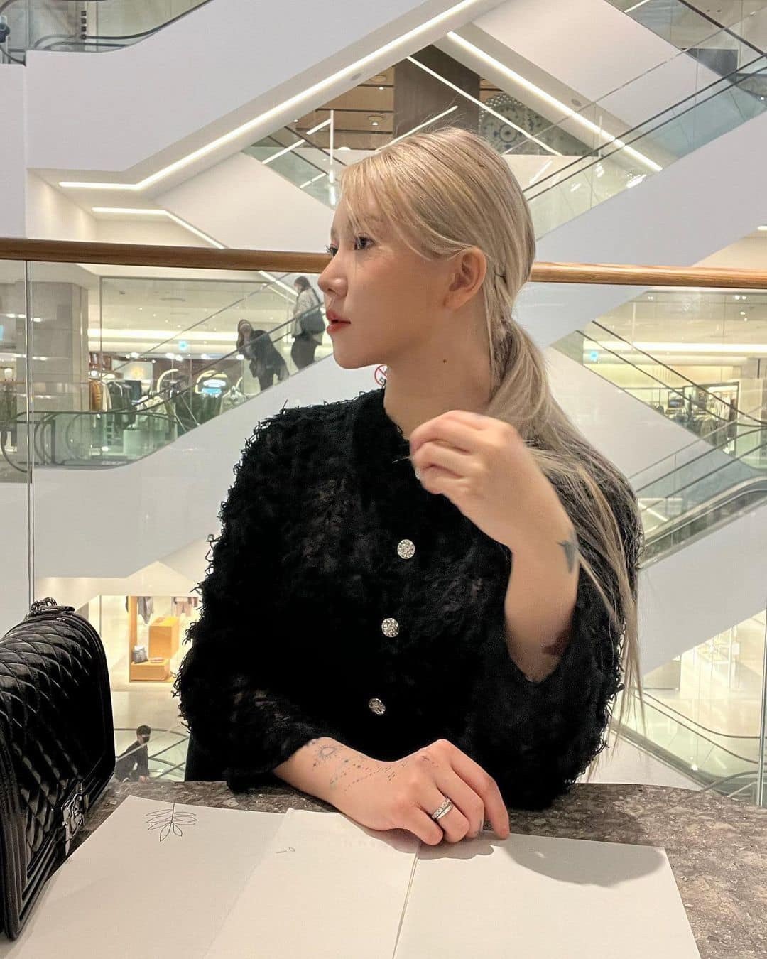 요정의 아웃핏@백예린🧚🏻‍♀️💛 이미지