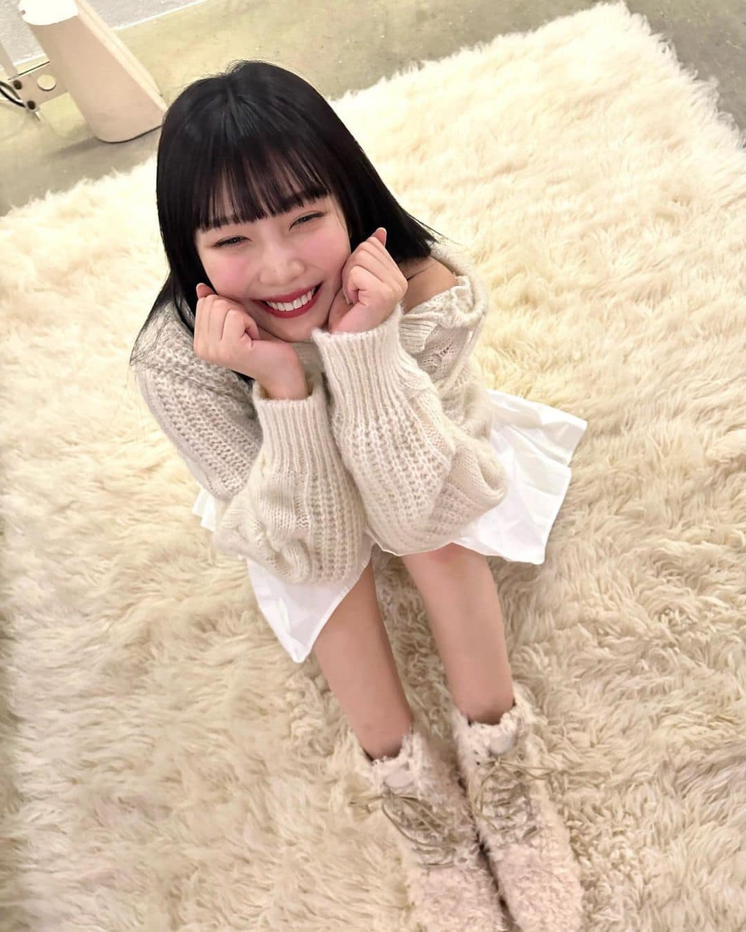 아이보리 니트로 사랑스럽게🤍 이미지
