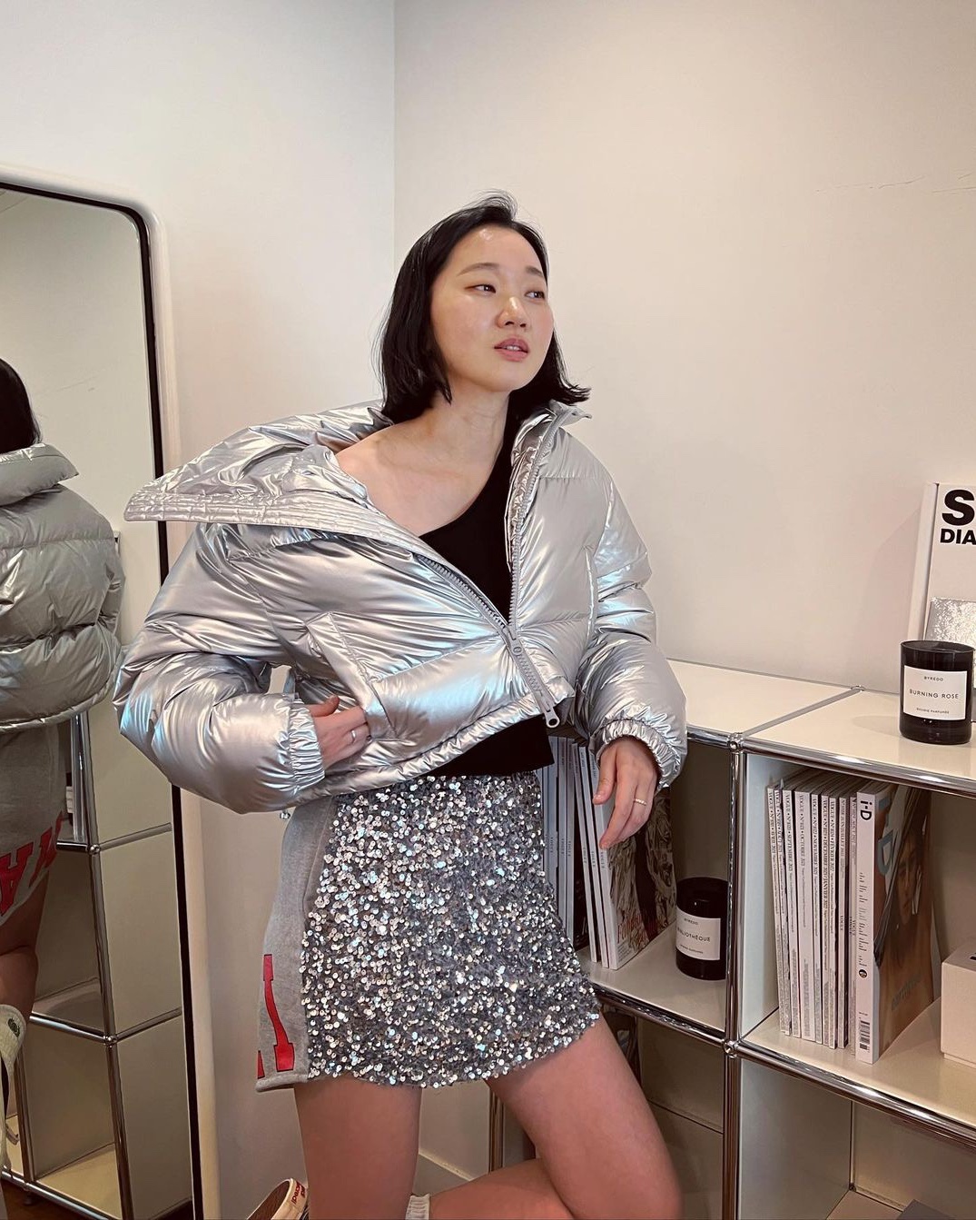 요즘 눈에 띄는 글로시 패딩✨💖 이미지