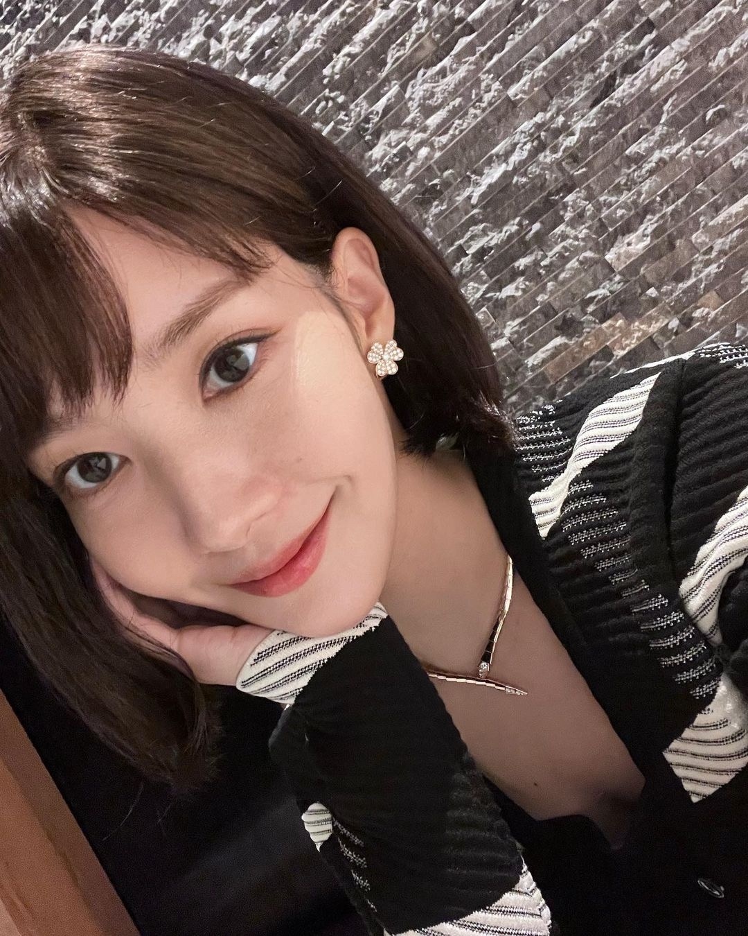 민영언니의 귀걸이 코디법💫 이미지