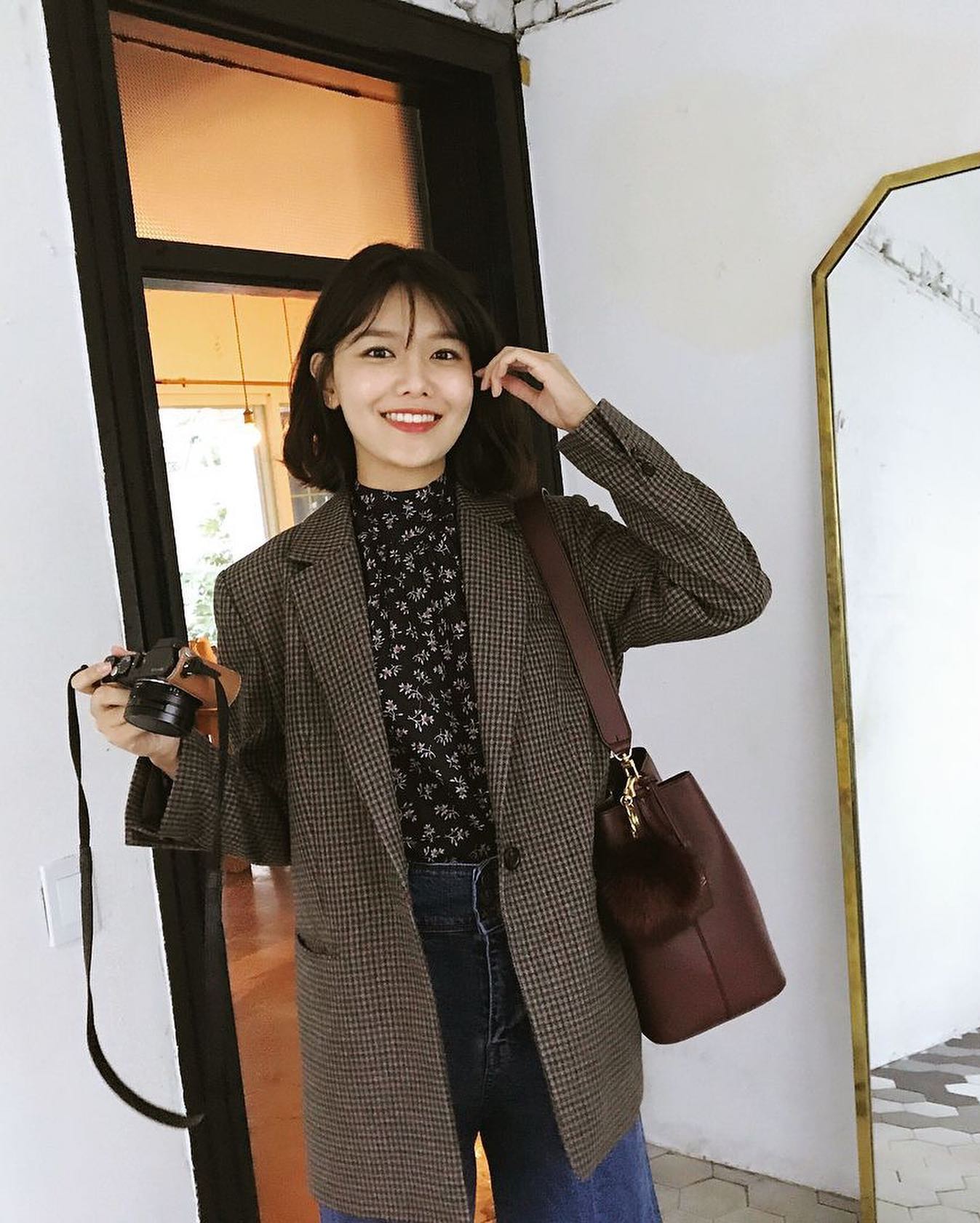 수영이 체크 자켓 입는 법🏁🍂🤎 이미지