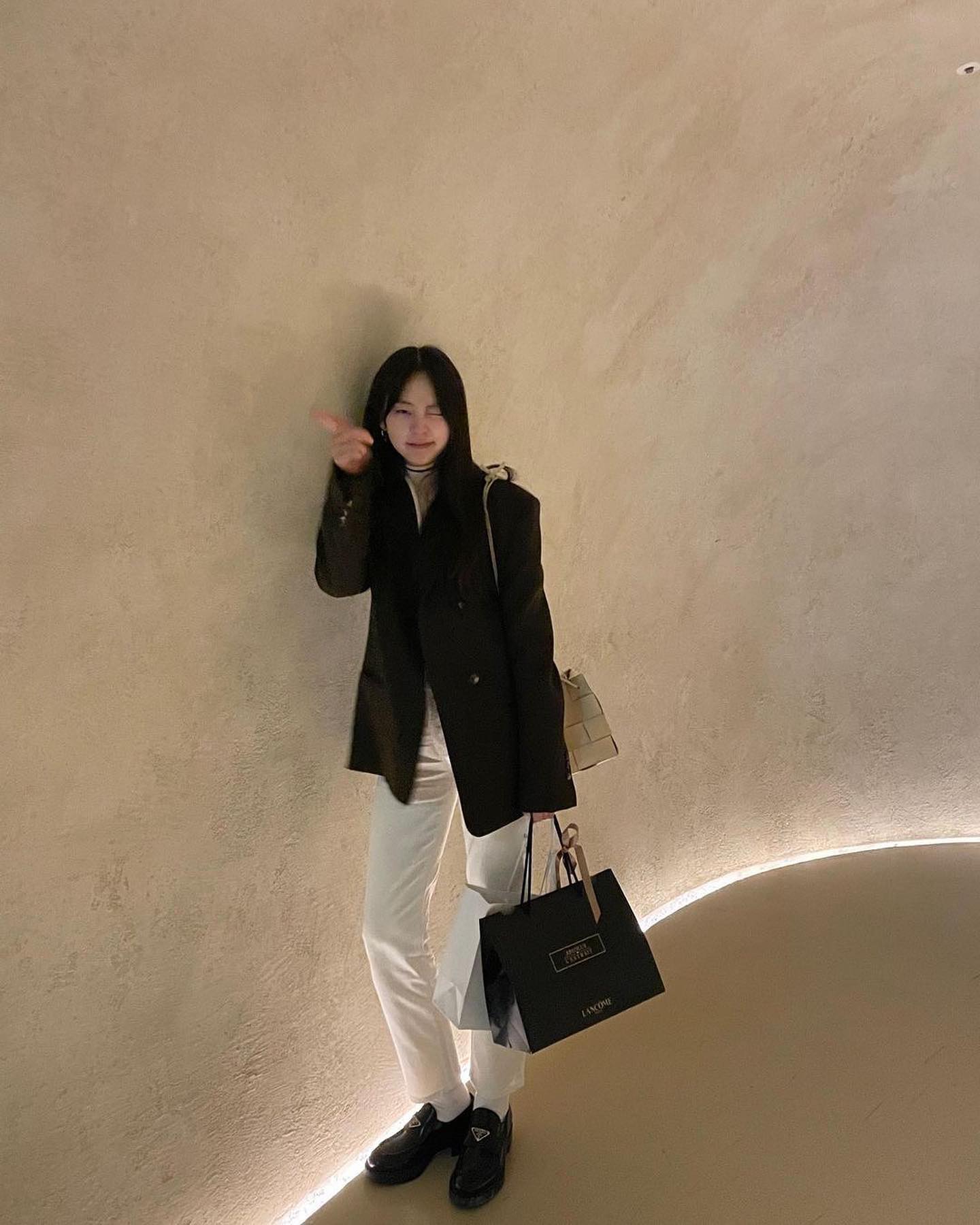 가을 흰바지 어렵지 않아🤍@소희 이미지5