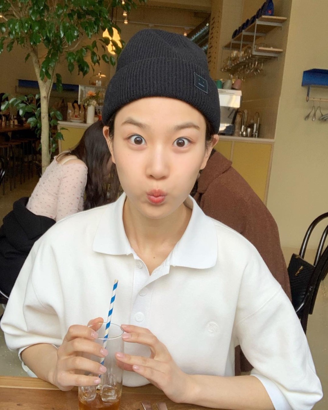 귀여운 비니🤖🤍아크네 스튜디오 이미지2