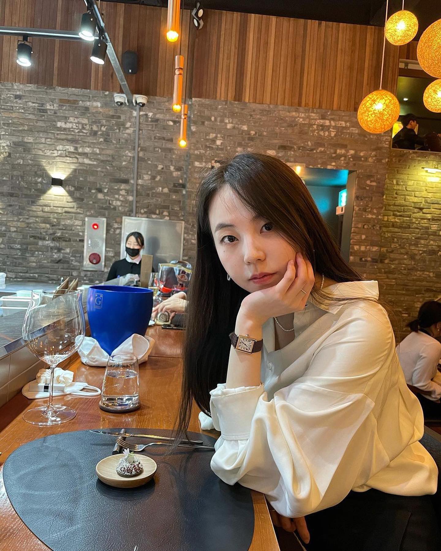 소희 애정템⏱️🤎 까르띠에 탱솔 이미지