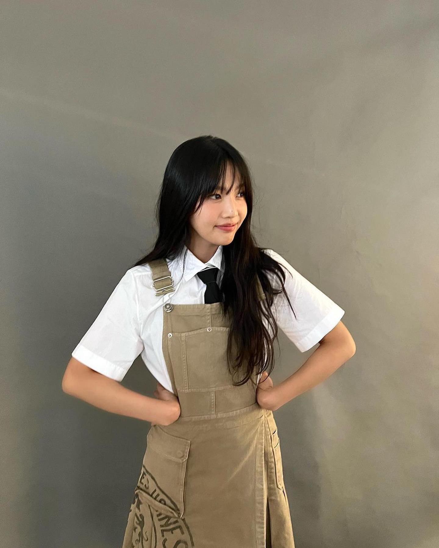 언니들의 디올 원피스👗🤎🤍 이미지