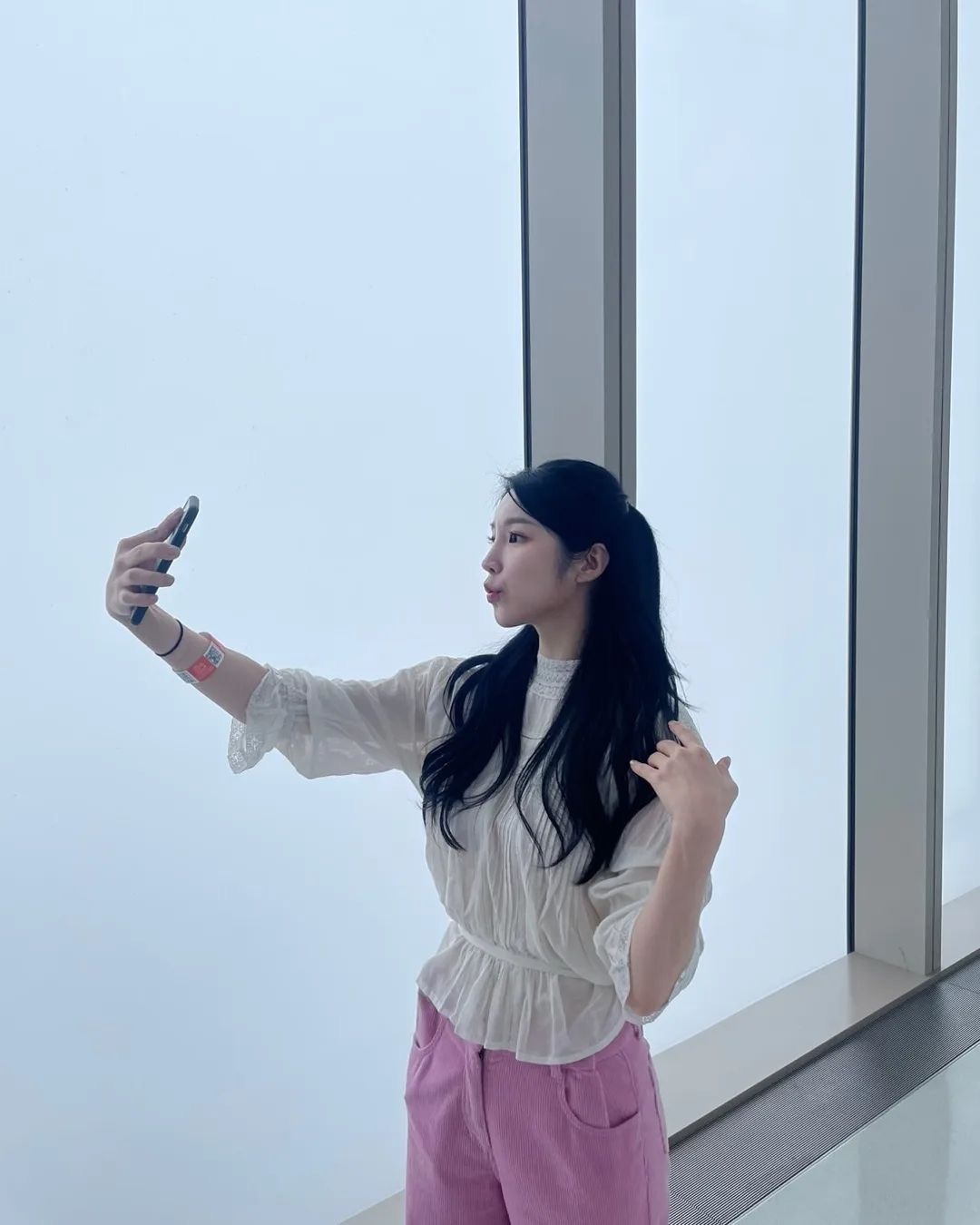 요즘 언니들 잇템🩷@핑크바지​ 이미지5