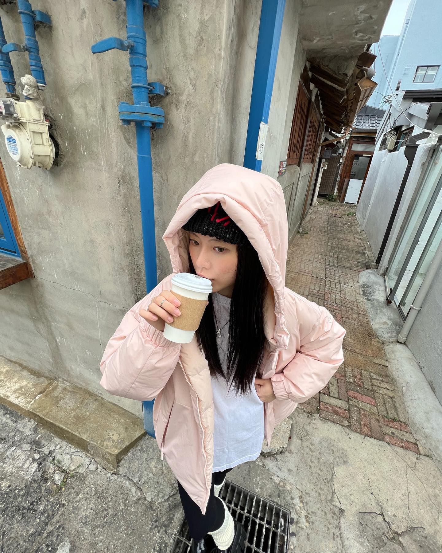 핑크 그레이 됴합👭좋아하는 사람
예쁜데 따뜻하고 가벼운 꾸안꾸 숏패딩☃️💕@씬에어 #광고 이미지4