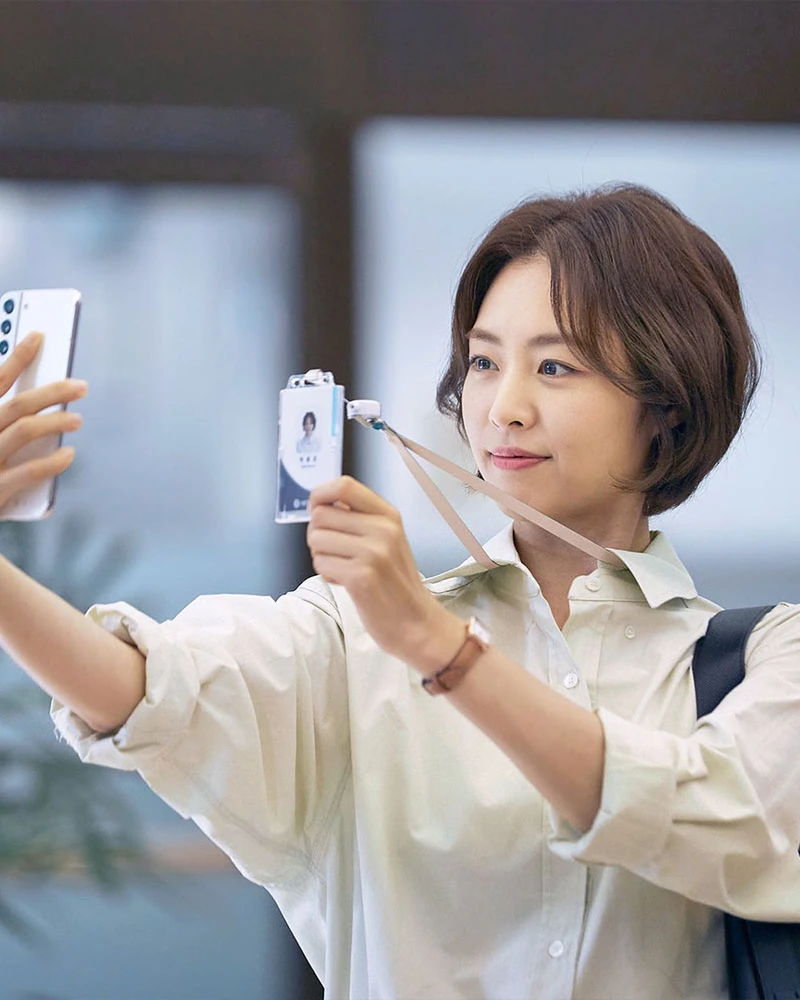 K-회사원들👔🥲너 회사 왜다녀?!
황금연휴 정주행 필요한 드라마📱디즈니플러스 <레이스> #광고
스펙은 없어도 열정은 누구한테도 뒤지지 않는 이연희와 대기업 에이스 그 자체 홍종현의 현실 고증 100% 오피스 드라마 <레이스>👩🏻💼
셔츠와 와이드 팬츠로 평범하면서도 깔끔한 오피스룩과 단정하고 신뢰감 가득한 슈트룩을 보며 출근룩 참고하는 것도 드라마를 더 즐길 수 있는 포인트 중 하나📝
이번 황금연휴 때 디즈니플러스와 함께 집콕하고 <레이스> 정주행하면서 힐링타임 가져볼까?🏠
뿐만 아니라, 5월 동안 KT 모바일 고객들에게는 가까운 KT 매장 방문 시 디즈니플러스 1개월 혜택을 받을 수 있다니 그 혜택 놓치지마세요.
#디즈니플러스 #레이스 #RACE #KT프로모션 #이연희 #홍종현 #황금연휴 이미지2