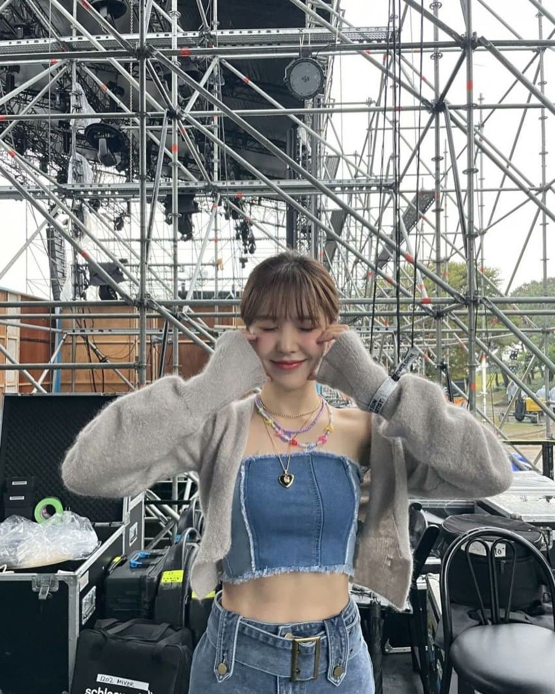 페스티벌룩은 어깨 드러내기😎🔥 이미지