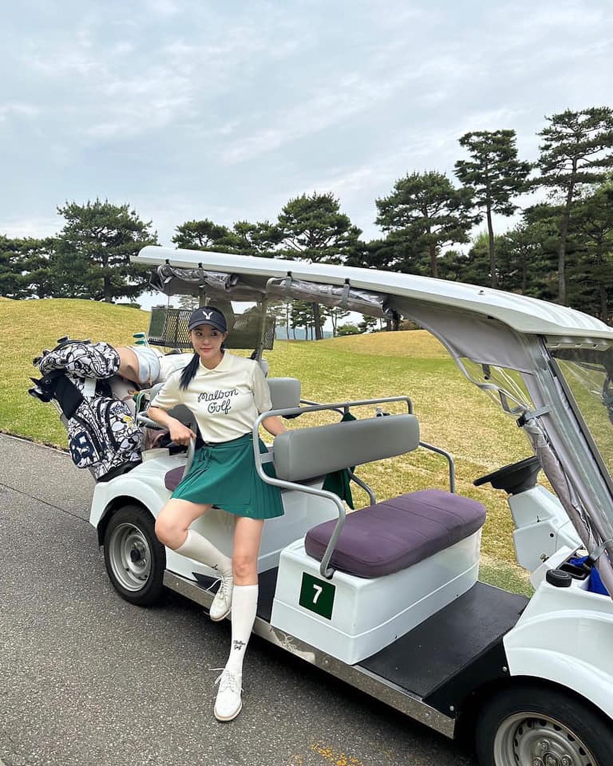 주말 라운딩 예쁘게 입자⛳️🤍 이미지"