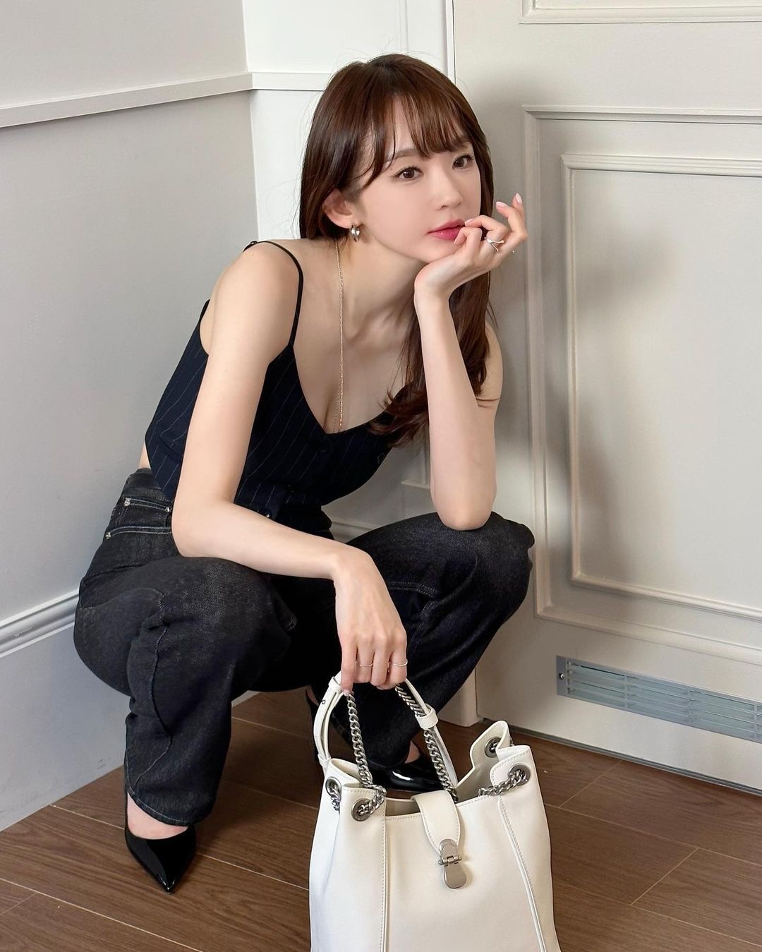 앞머리 뽐뿌 민경언니🤍🖤일상룩​ 이미지4