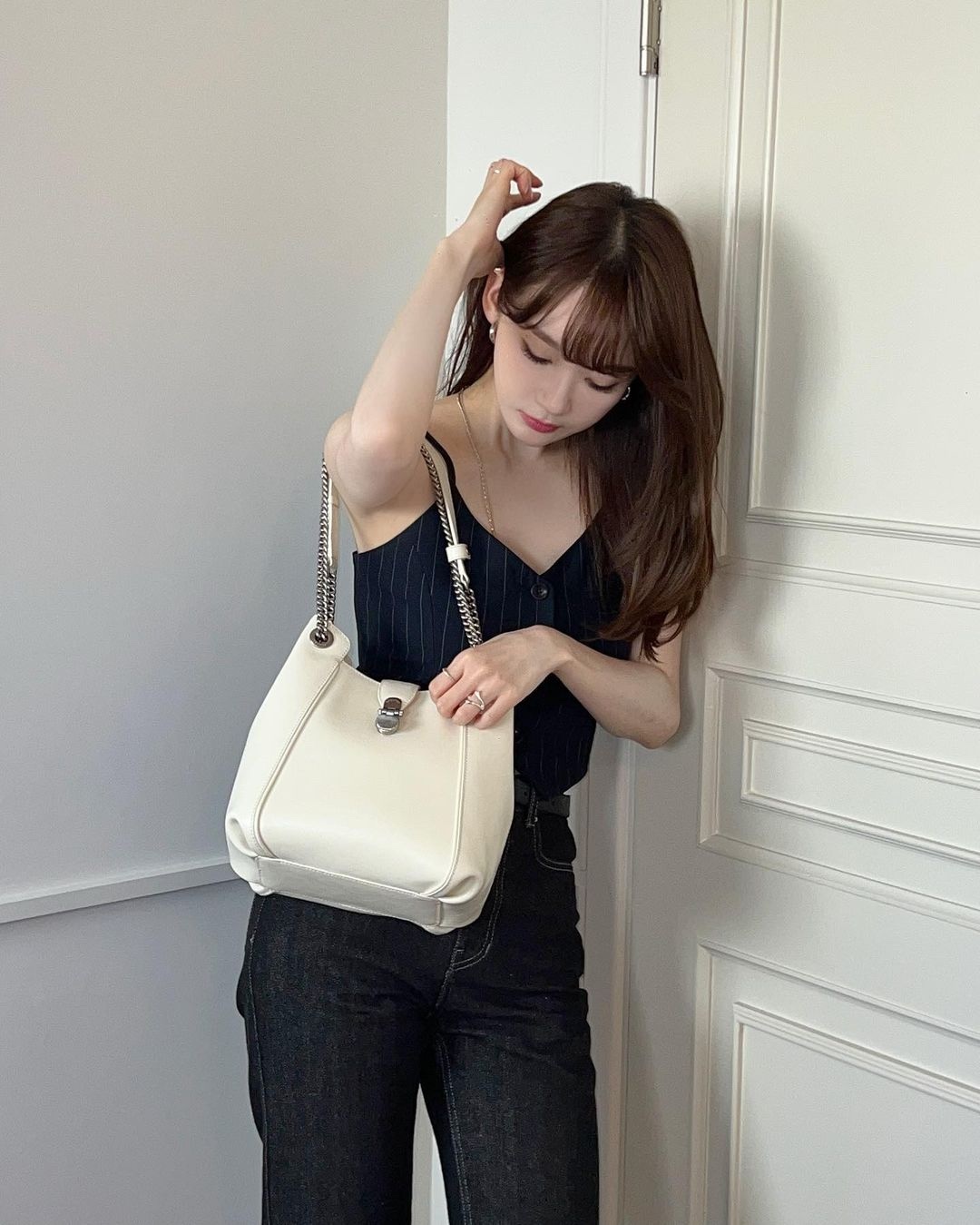 앞머리 뽐뿌 민경언니🤍🖤일상룩​ 이미지10