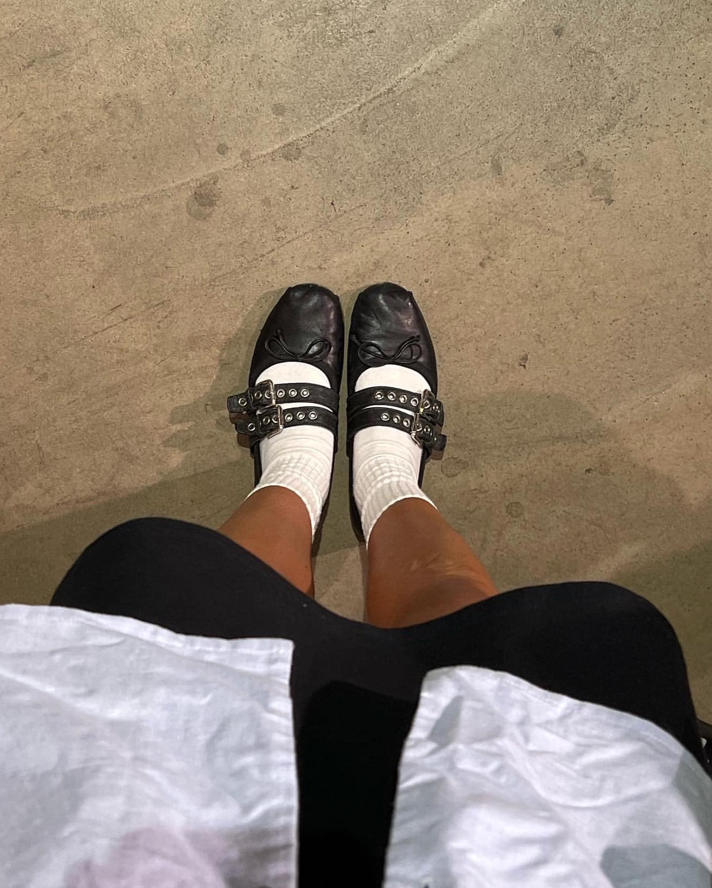 손이 많이 가는 건 역시 블랙🖤🥿 이미지