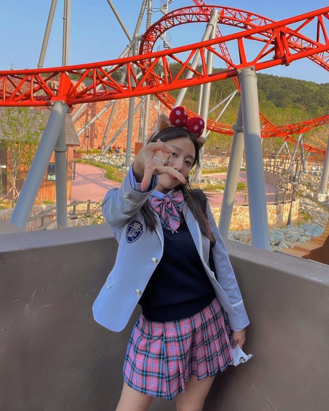 머리띠로 완성🎀 놀이공원룩🎡​ 이미지
