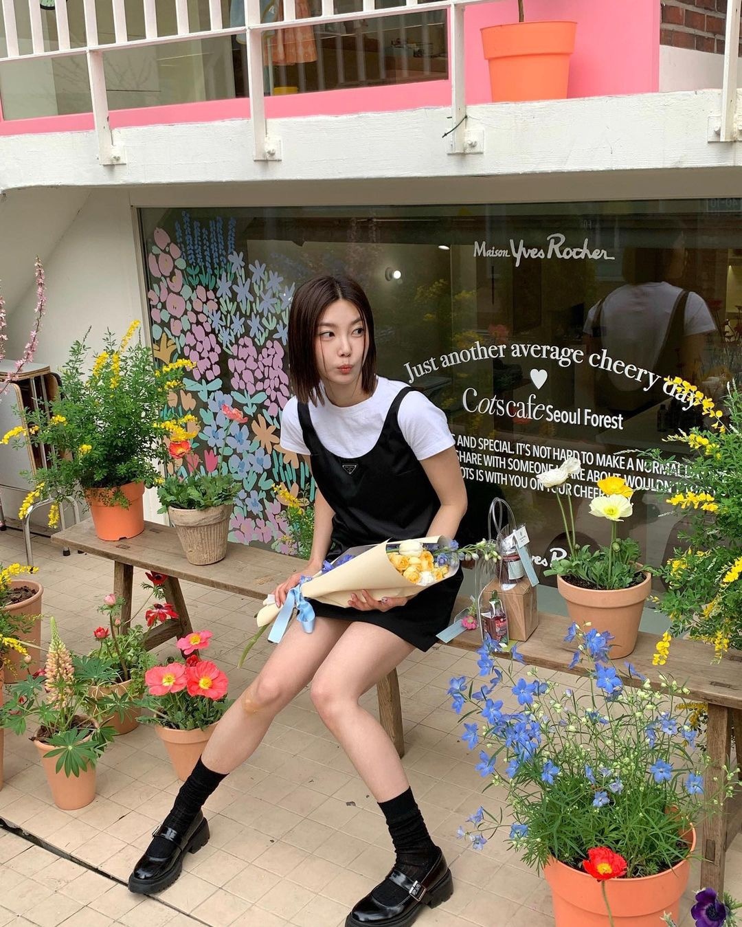 귀엽게 반팔+미니원피스🖤🤍​ 이미지