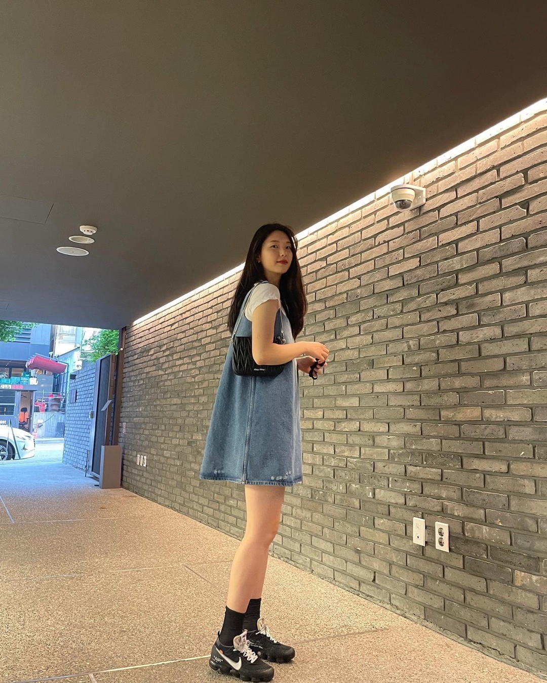 귀엽게 반팔+미니원피스🖤🤍​ 이미지