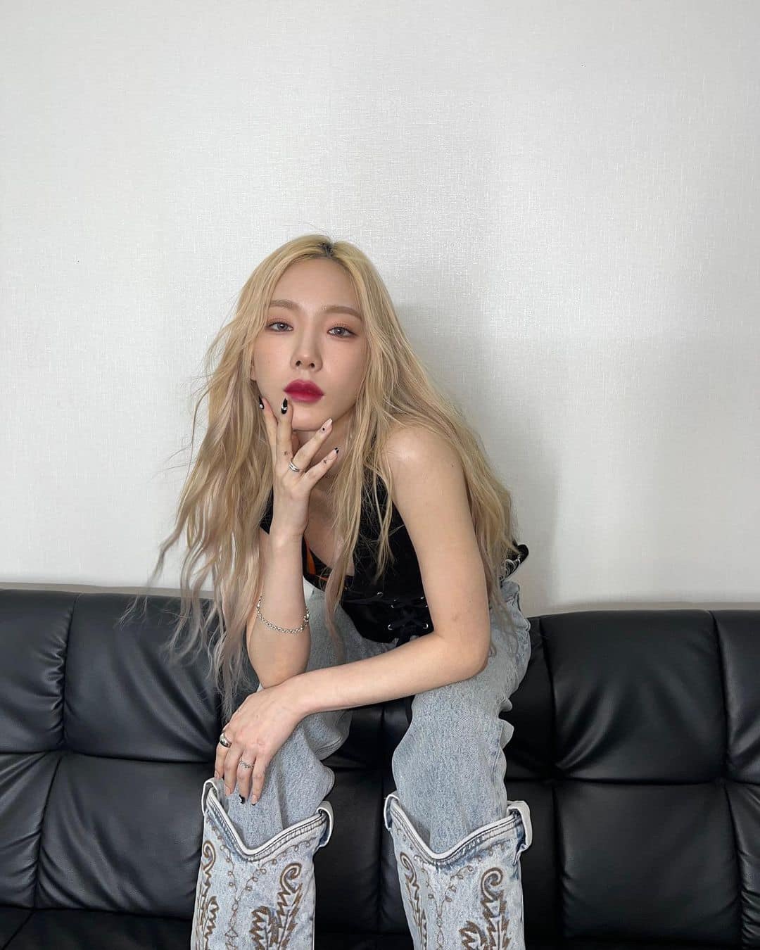 올여름엔 탈색 도전🧝🏻‍♀️🤍​ 이미지
