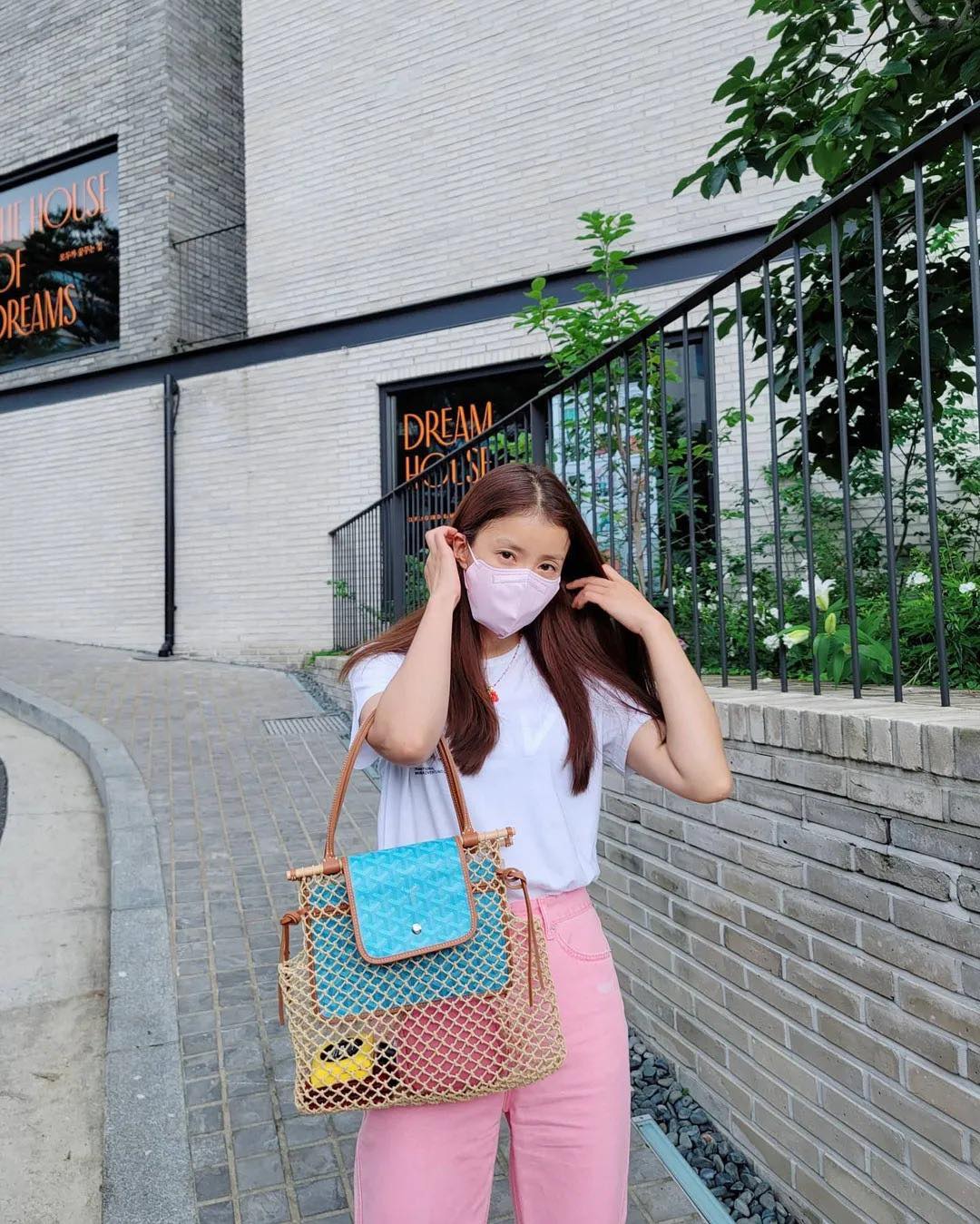 핑크 바지로 여름 포인트하기😍💕​ 이미지9