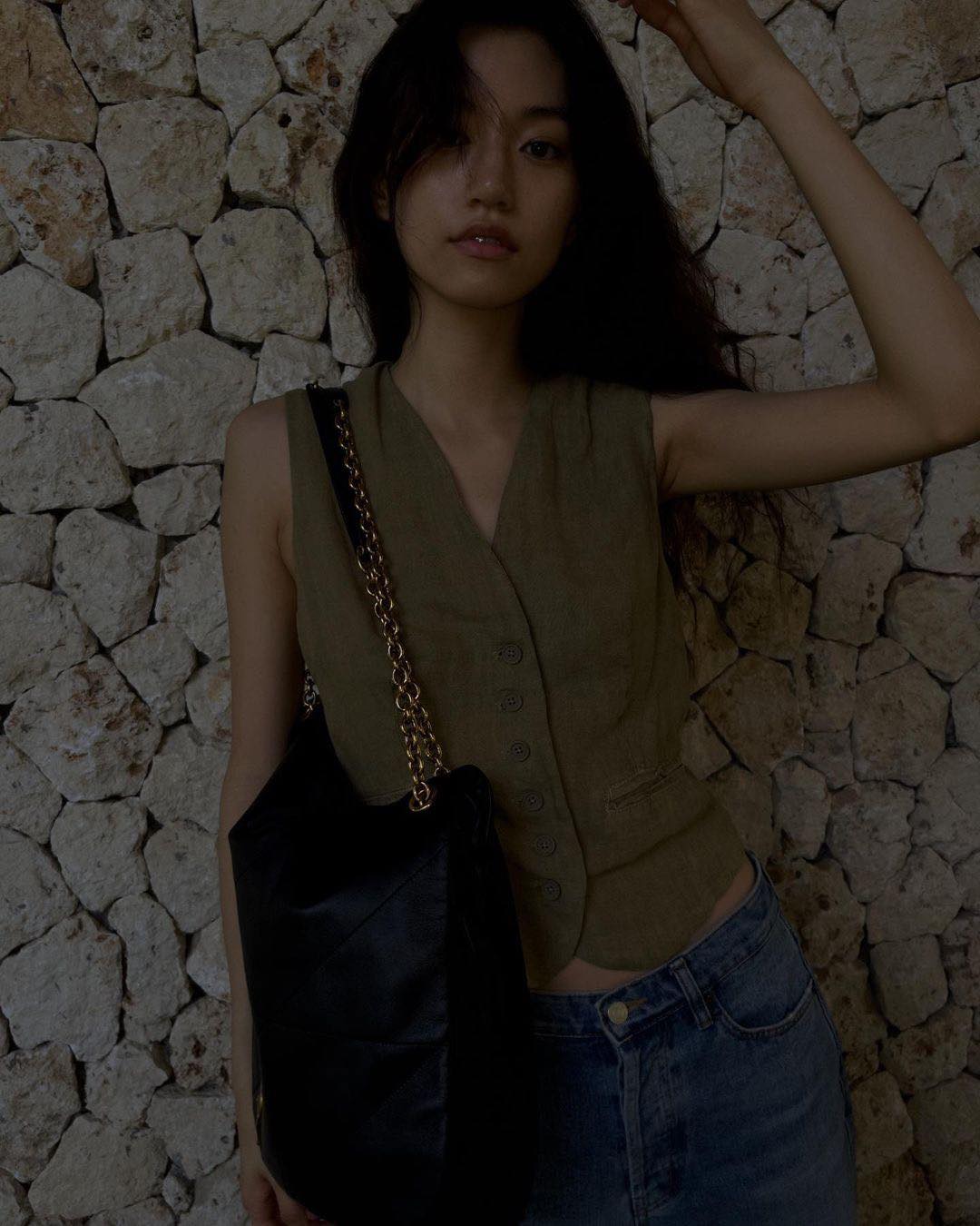 여름엔 시크하게✨수트베스트​ 이미지
