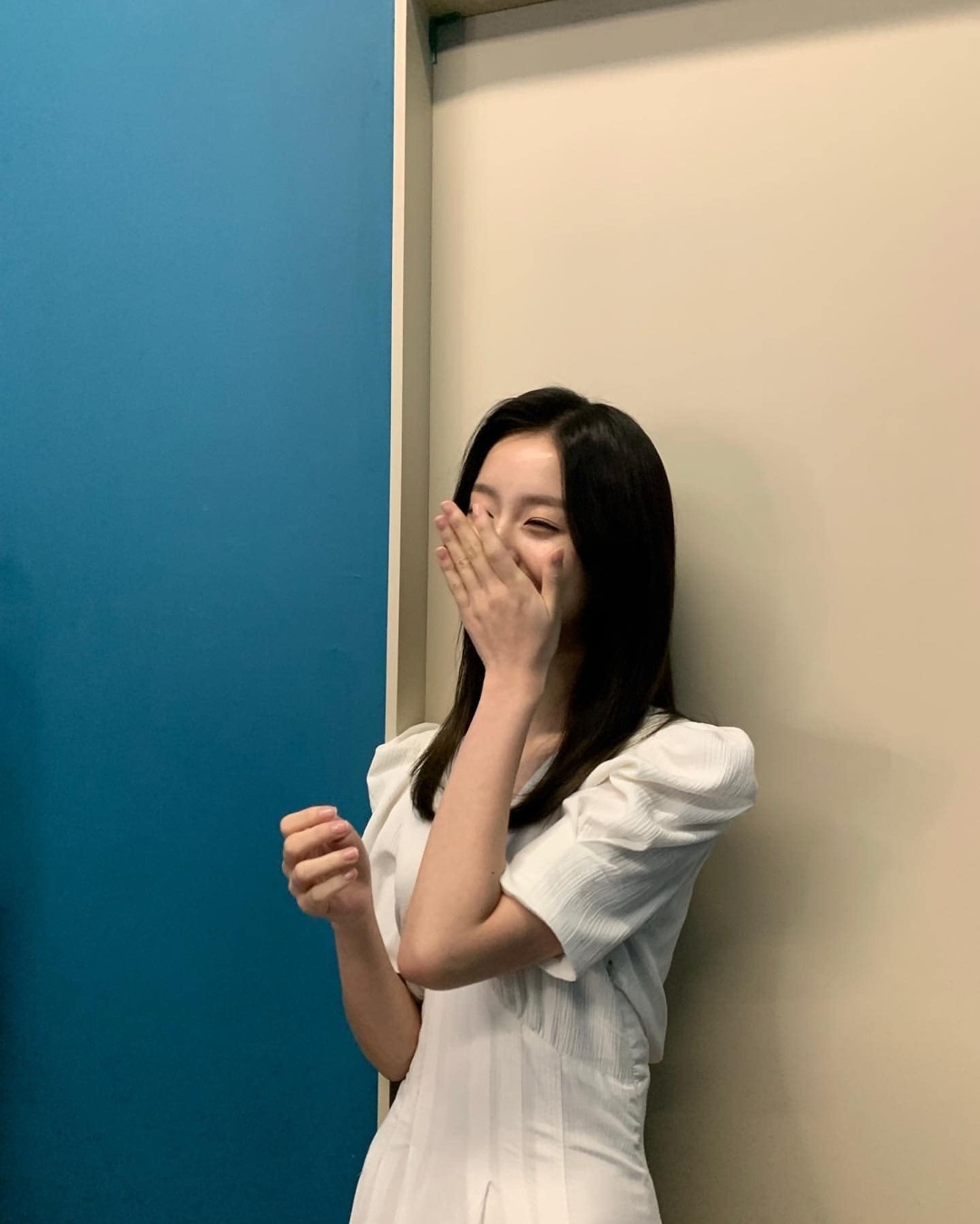 러블리한 화이트 퍼프 디테일🤍​ 이미지4
