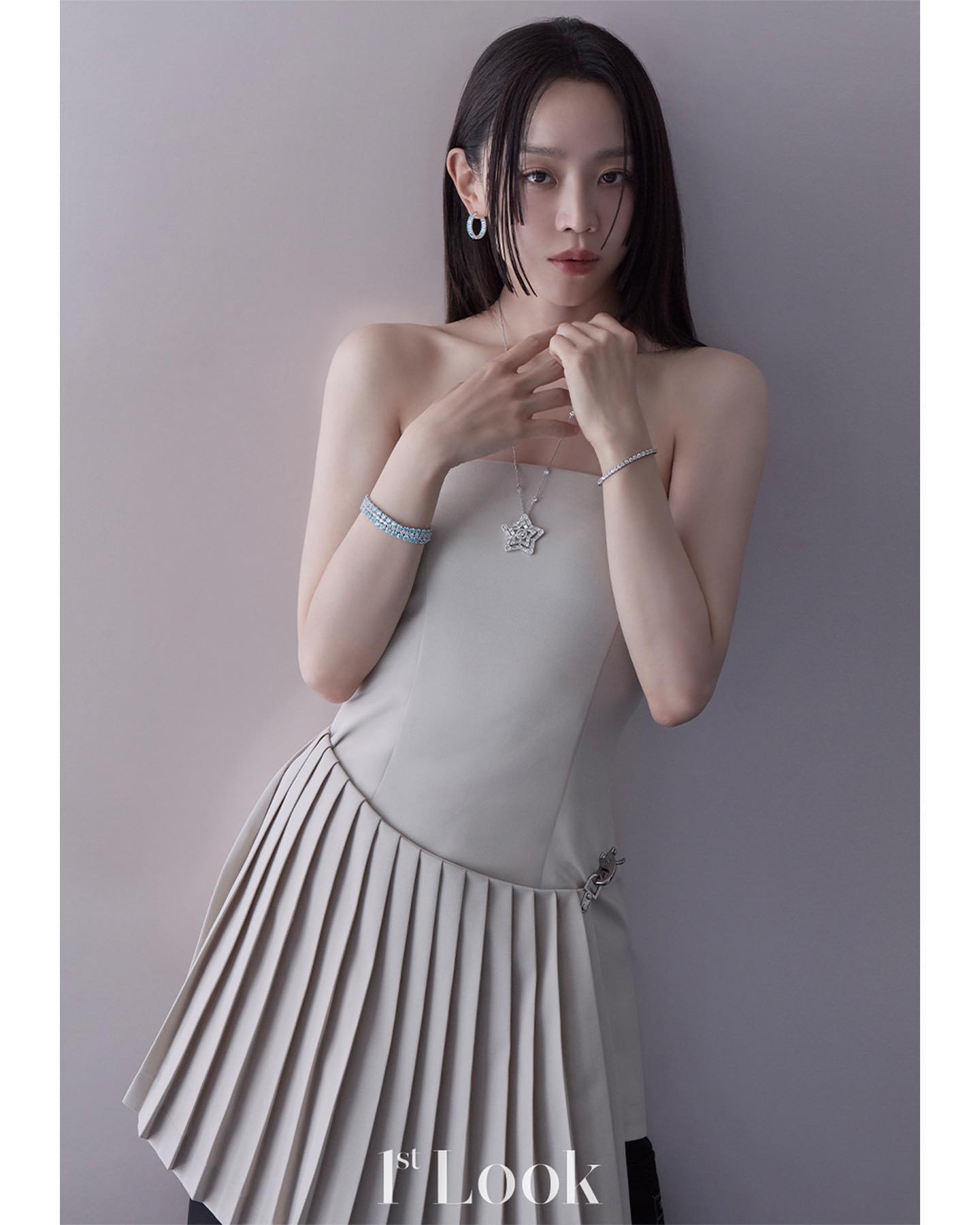 스와로브스키와 신혜선 만남💎🫳🏻
청량한 여름 주얼리룩으로 이렇게💙💍@우아하게 #광고 이미지10