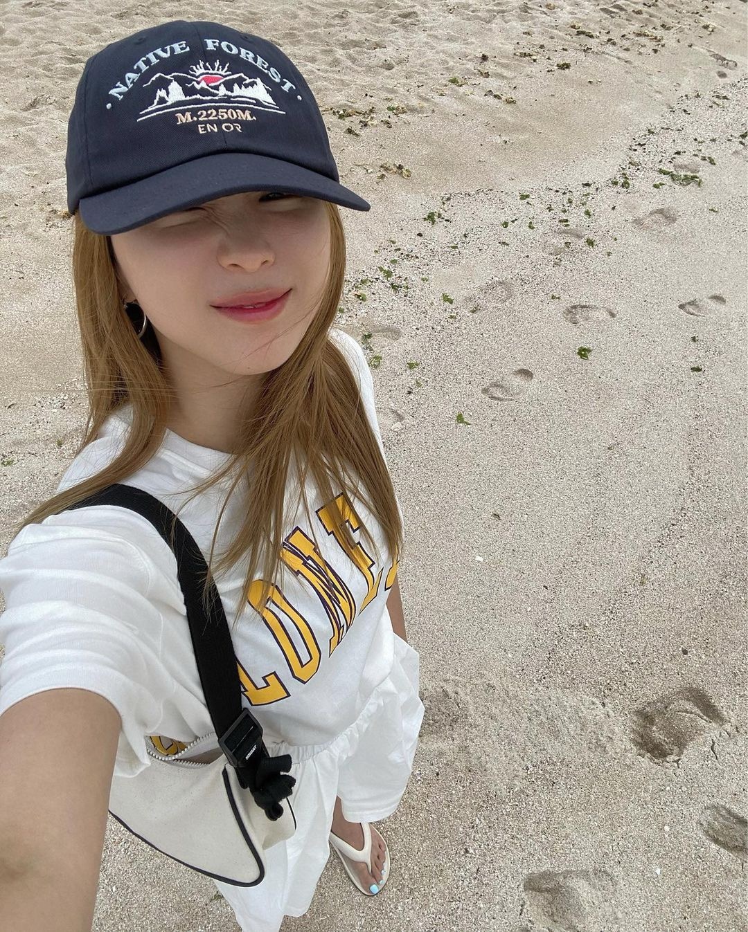 햇빛 가려줄 기본템🧢네이비 볼캡​ 이미지