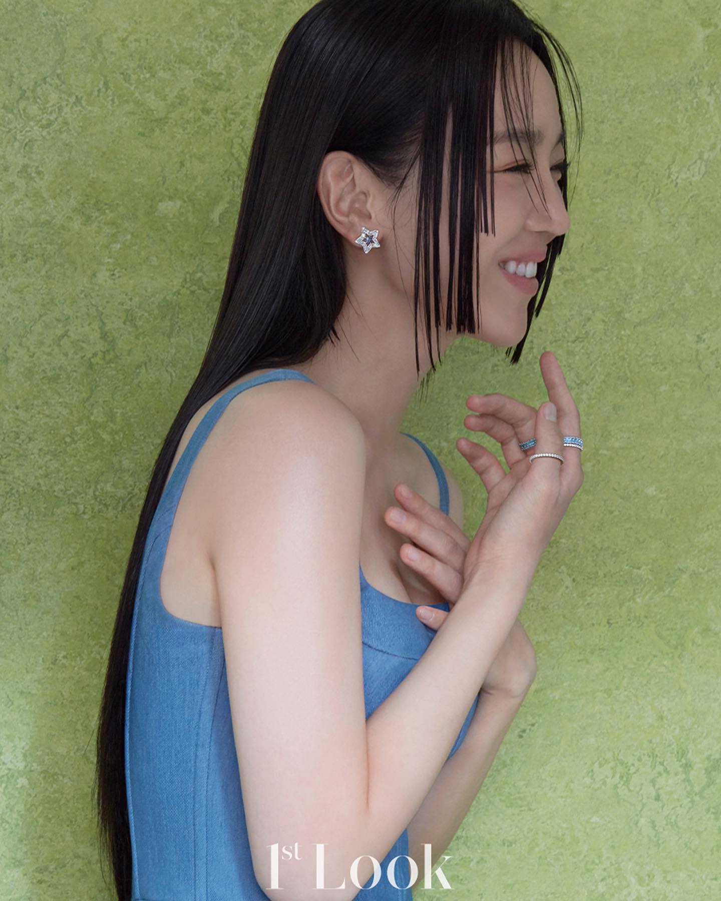 스와로브스키와 신혜선 만남💎🫳🏻
청량한 여름 주얼리룩으로 이렇게💙💍@우아하게 #광고 이미지2