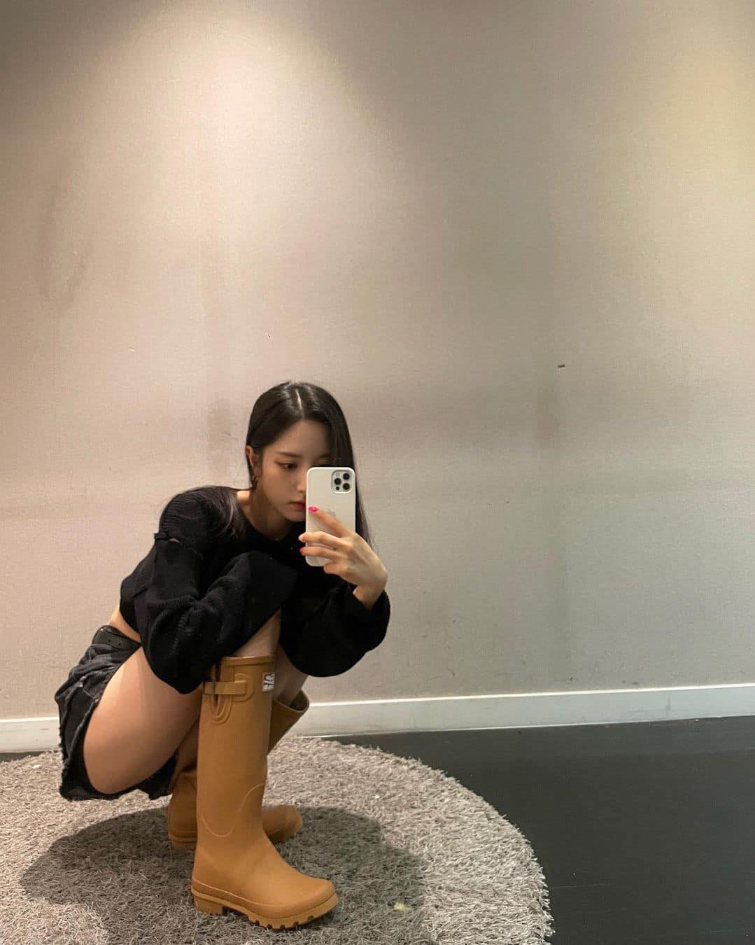 장마엔 반바지+레인부츠☔️👢​ 이미지"