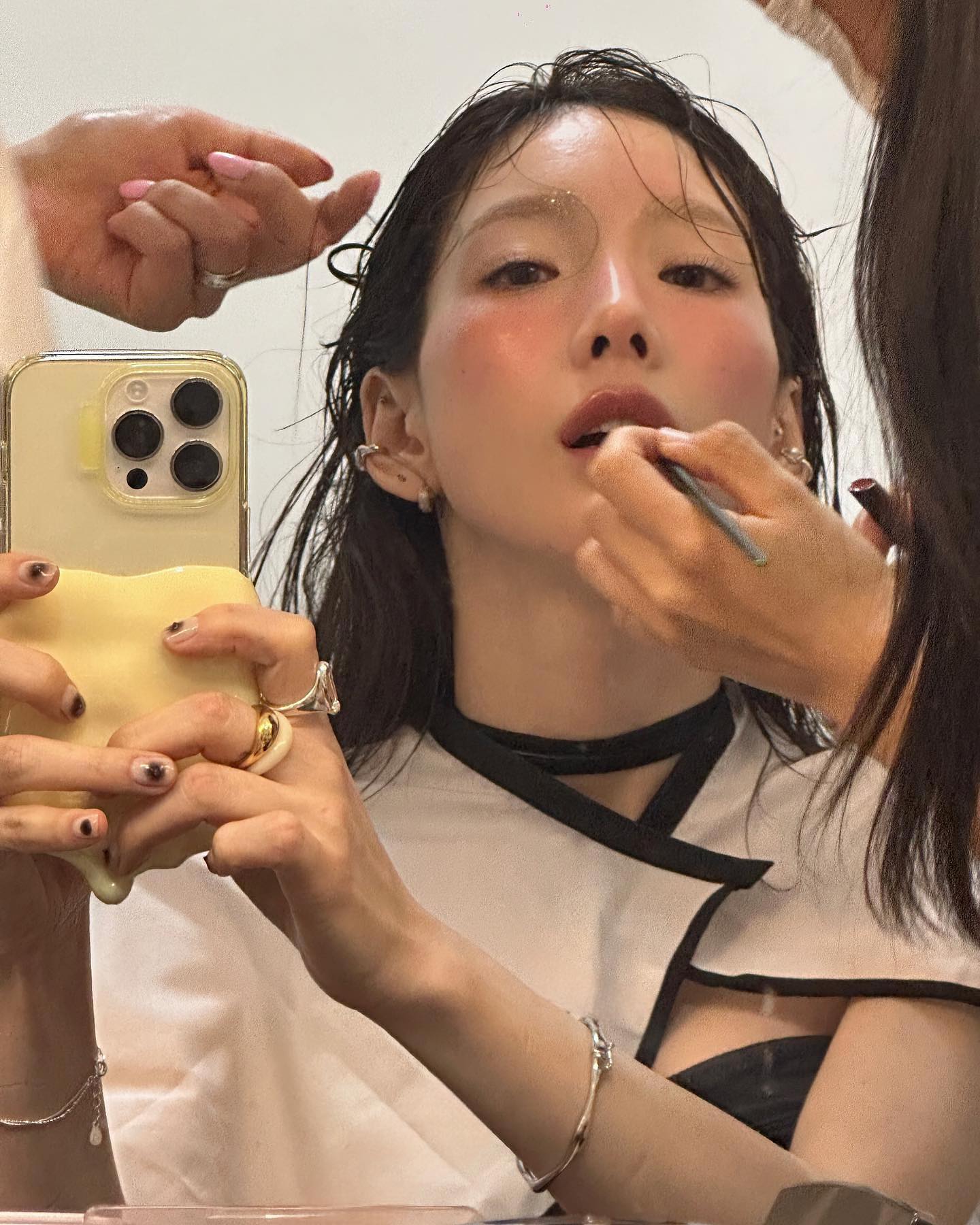 요즘 셀럽 폰케이스 알지?🍦그래그 이미지7